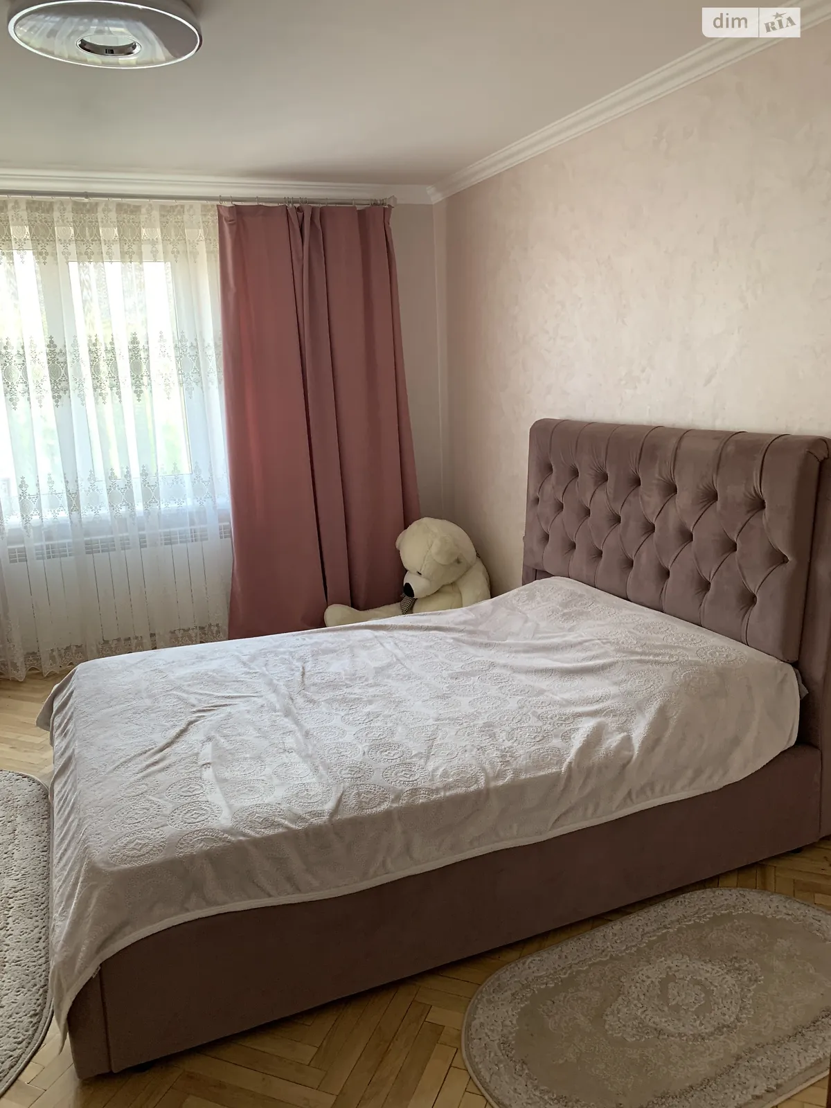 Сдается в аренду 3-комнатная квартира 75 кв. м в Черновцах, цена: 800 $