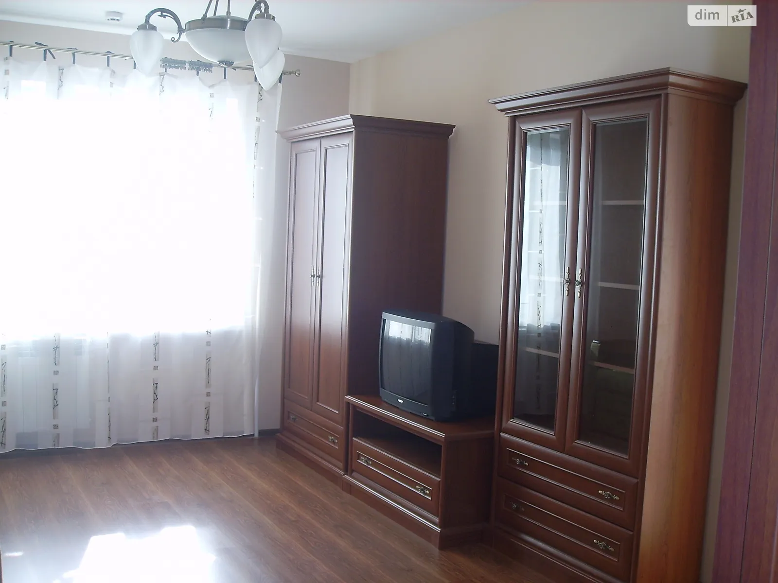 Сдается в аренду 2-комнатная квартира 75 кв. м в Киеве, ул. Анны Ахматовой, 28