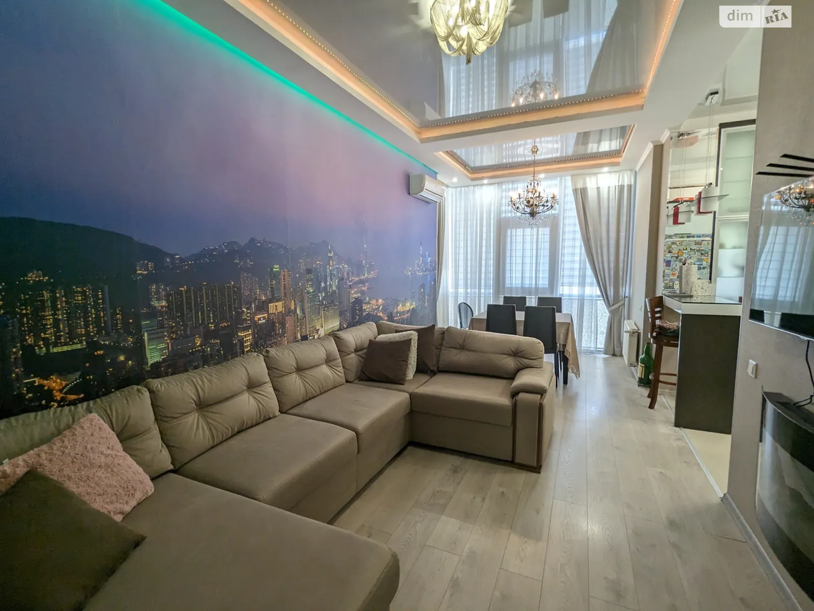 Продається 3-кімнатна квартира 90 кв. м у Одесі, вул. Марсельська, 35 - фото 1