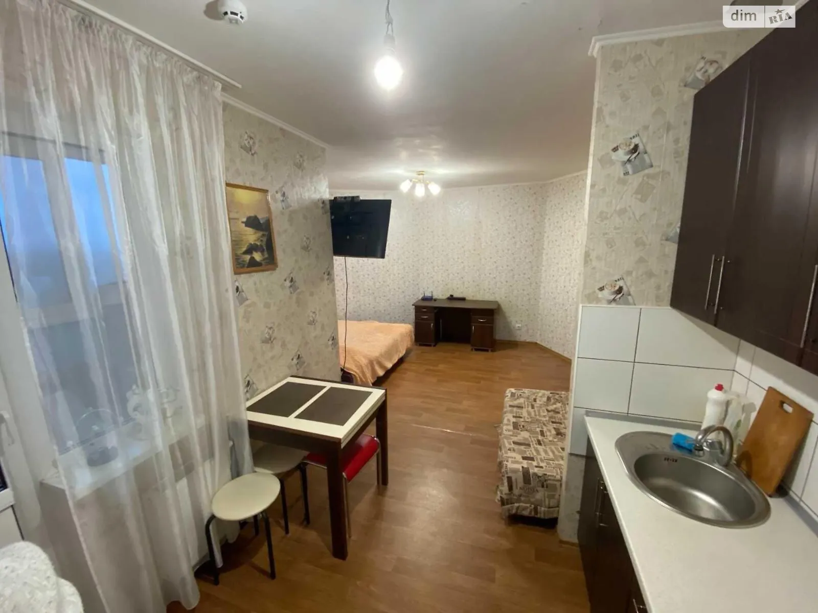 Сдается в аренду 1-комнатная квартира 33 кв. м в Киеве, ул. Софии Русовой