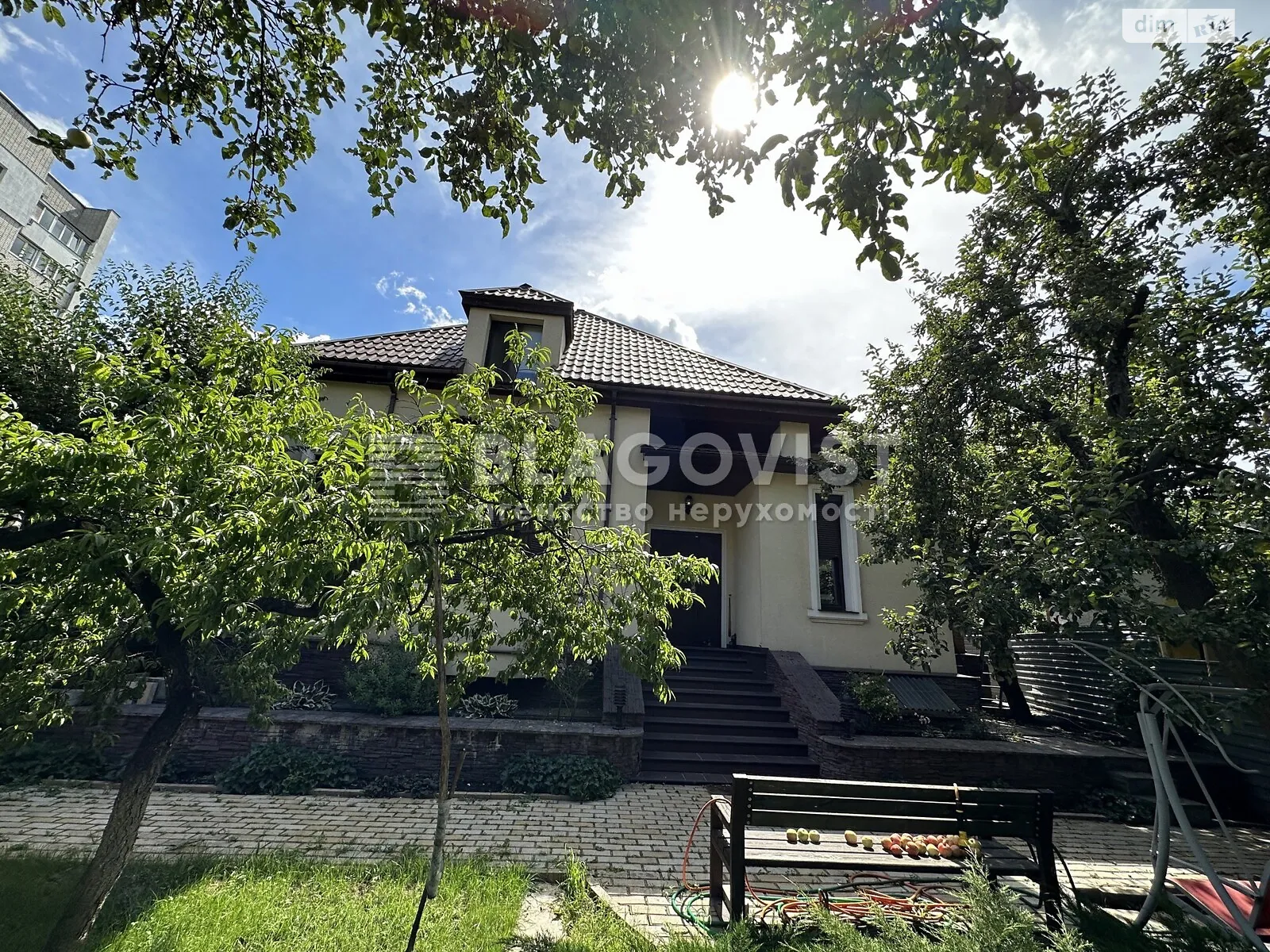 Продается дом на 2 этажа 255 кв. м с террасой - фото 4