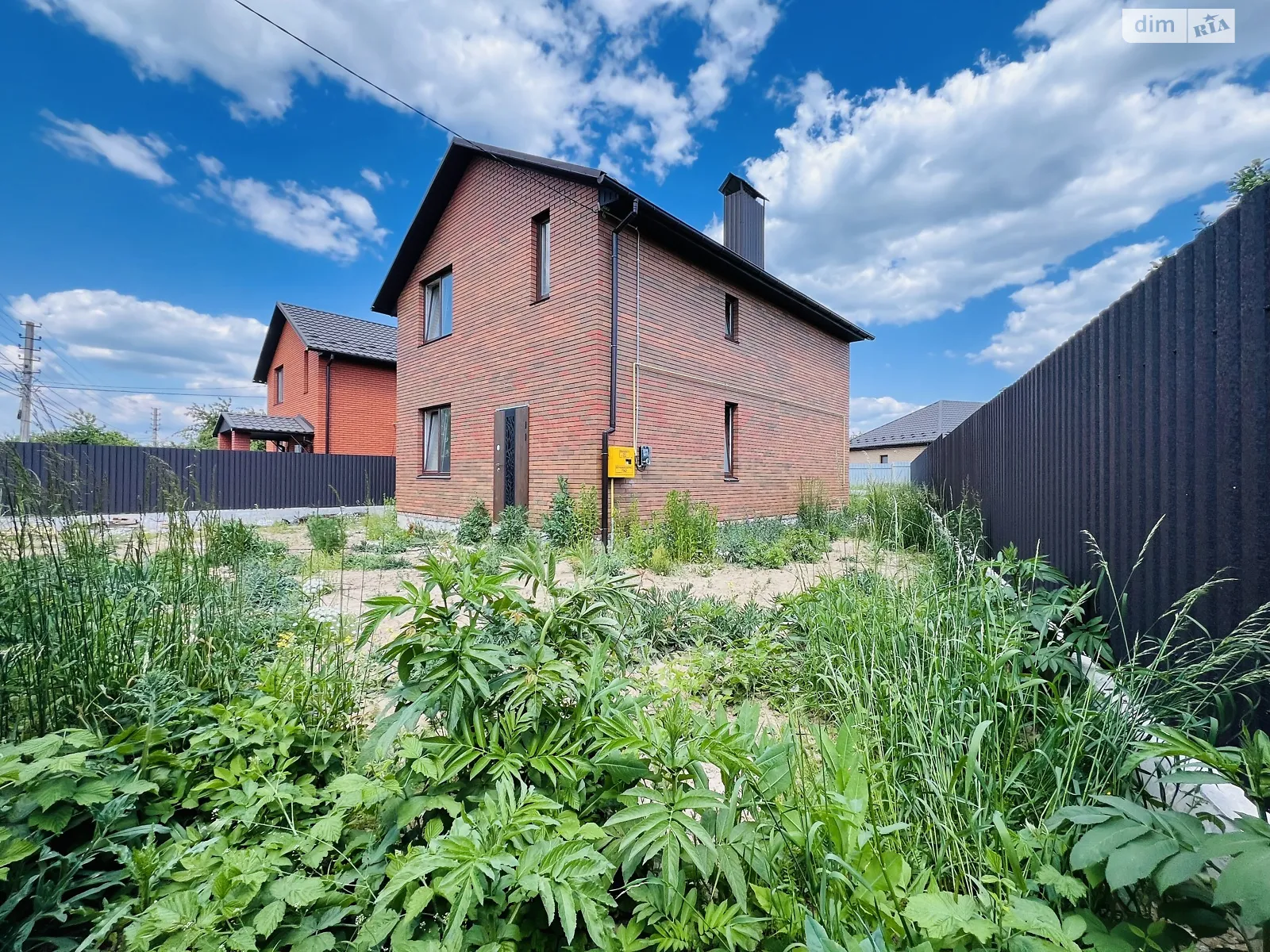 Продается дом на 2 этажа 120 кв. м с верандой, цена: 84000 $ - фото 1