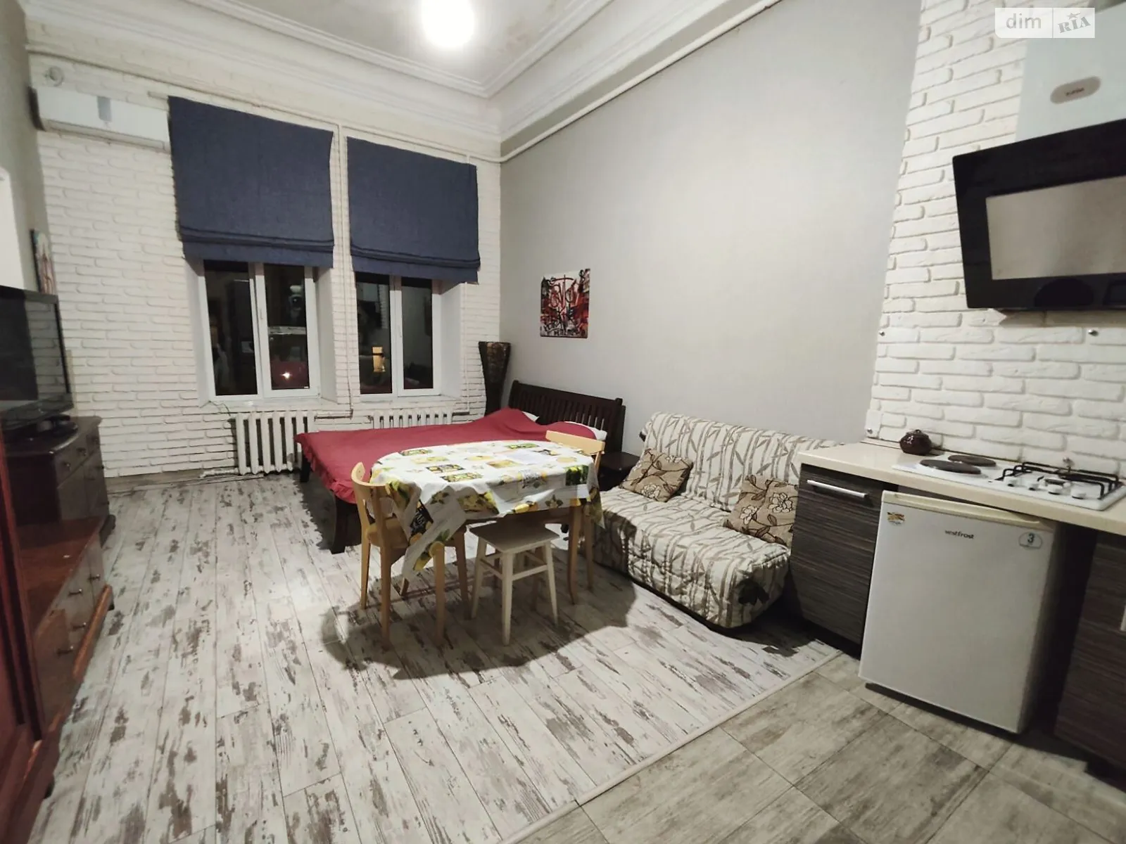 Здається в оренду 1-кімнатна квартира 32 кв. м у Одесі, вул. Льва Толстого - фото 1
