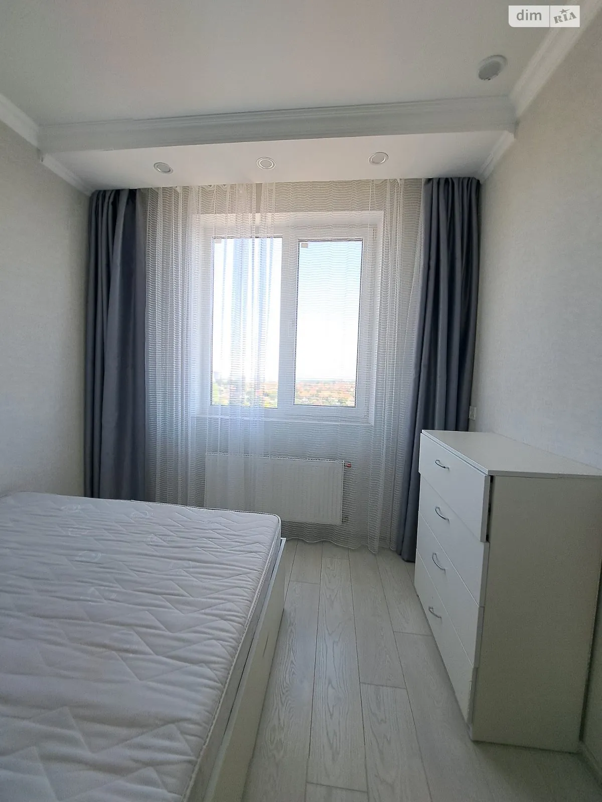 Продается 1-комнатная квартира 43 кв. м в Одессе, цена: 48000 $