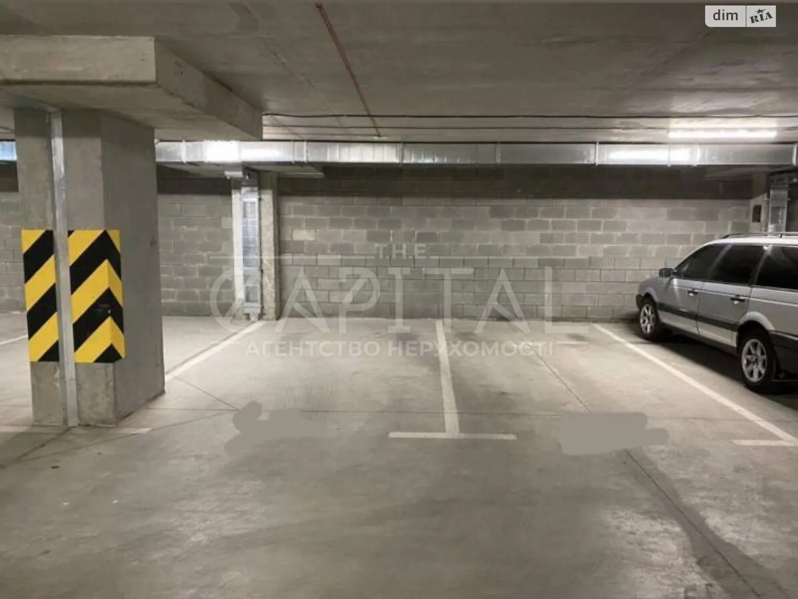 Продается подземный паркинг под легковое авто на 14 кв. м, цена: 60000 $