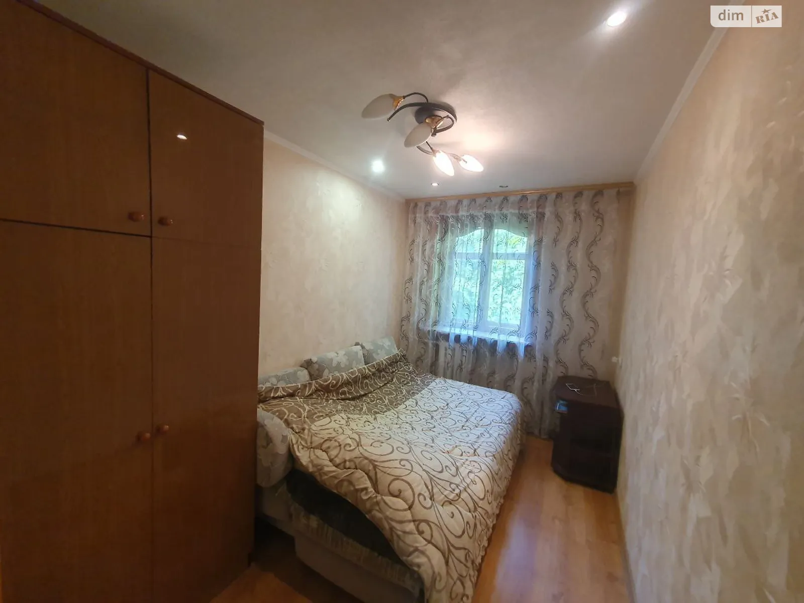 Продается 3-комнатная квартира 58 кв. м в Днепре, ул. Галицкого Данилы, 12 - фото 1