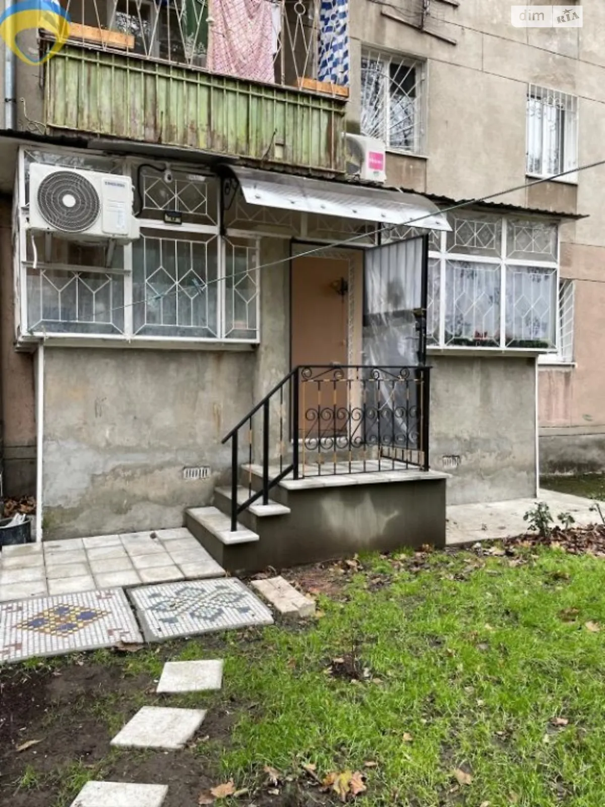 Продается 1-комнатная квартира 45 кв. м в Одессе, ул. Космонавтов - фото 1
