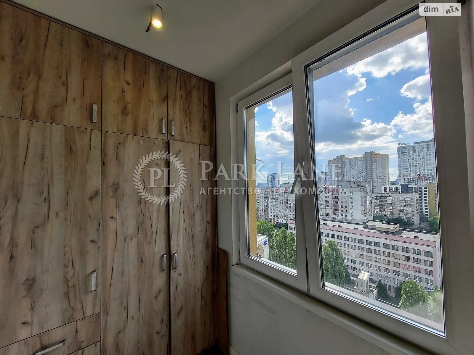 Продается 2-комнатная квартира 55 кв. м в Киеве, ул. Вячеслава Черновола, 27 - фото 1