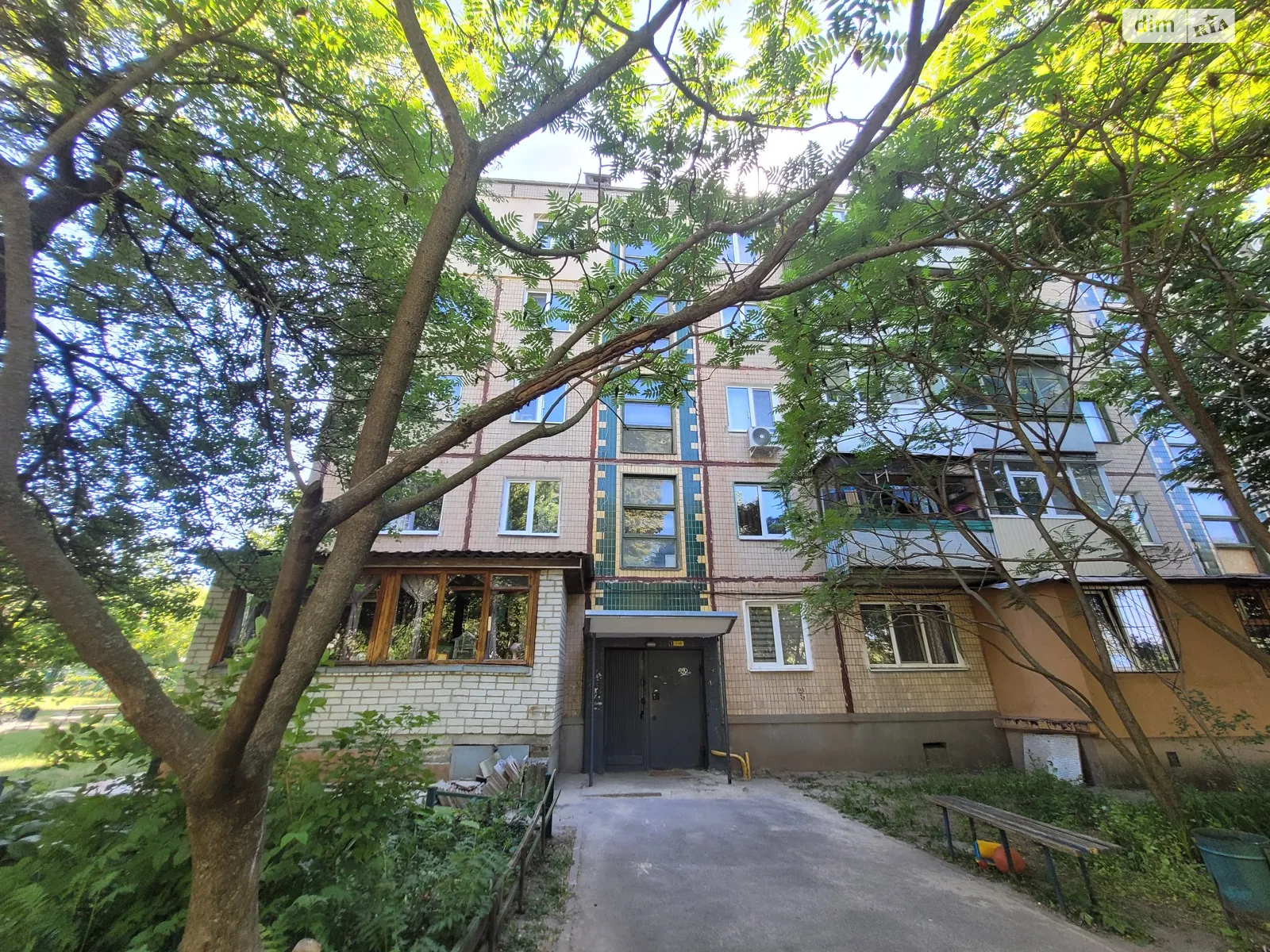 Продается 3-комнатная квартира 64 кв. м в Харькове, ул. Нескореных(Героев Труда), 48Б - фото 1