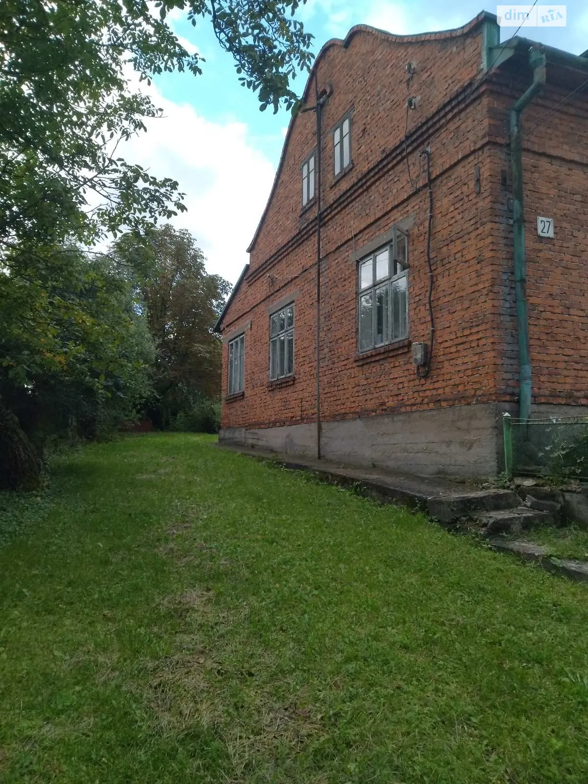 Продается дом на 2 этажа 120 кв. м с подвалом, цена: 28000 $ - фото 1