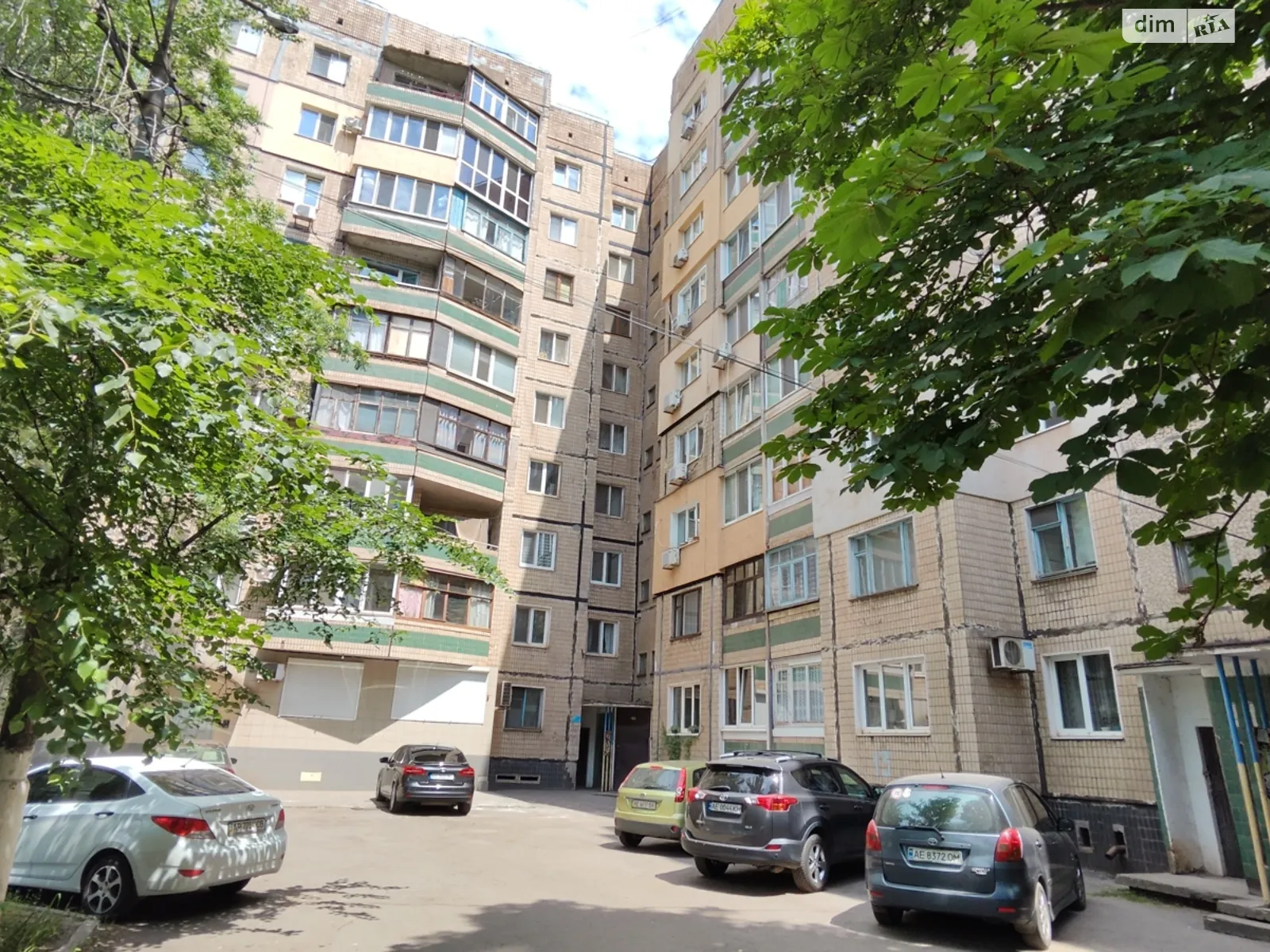 Продается 3-комнатная квартира 70 кв. м в Кривом Роге, ул. Есенина, 13 - фото 1