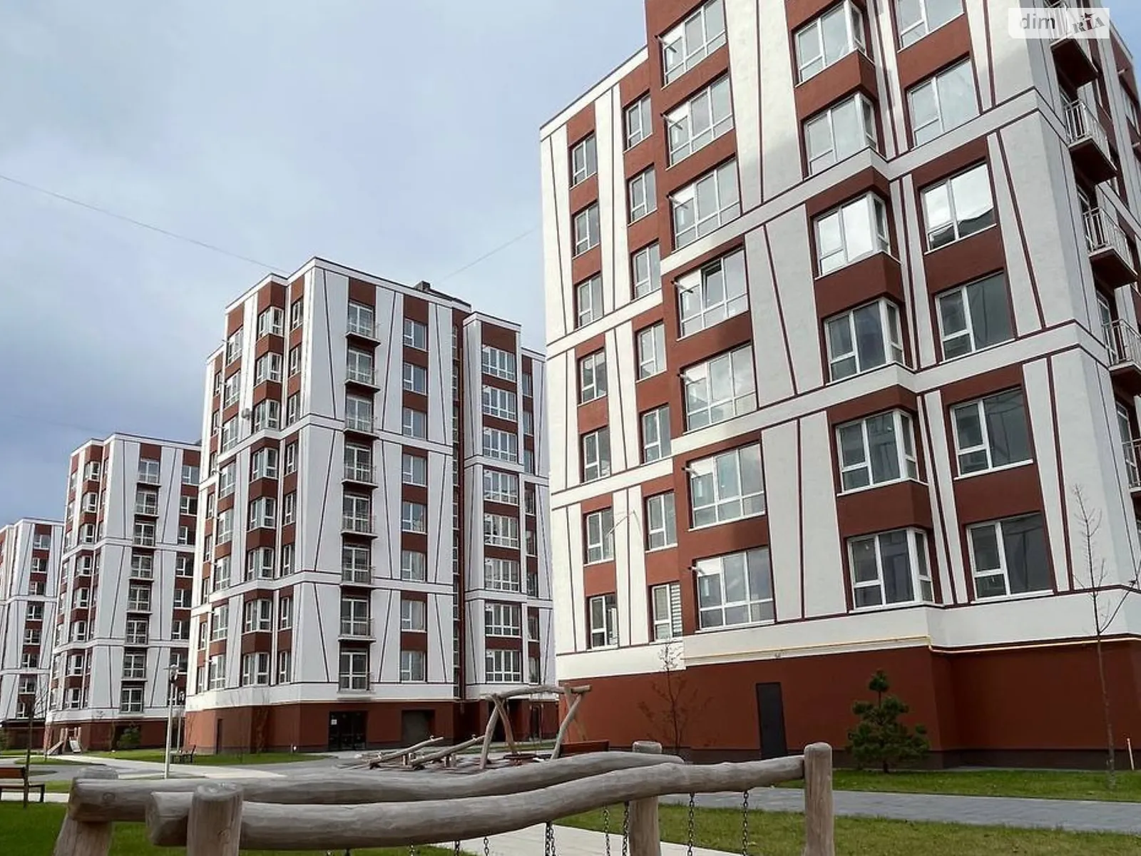 Продается 2-комнатная квартира 52.67 кв. м в Ивано-Франковске, ул. Павла Полуботка - фото 1