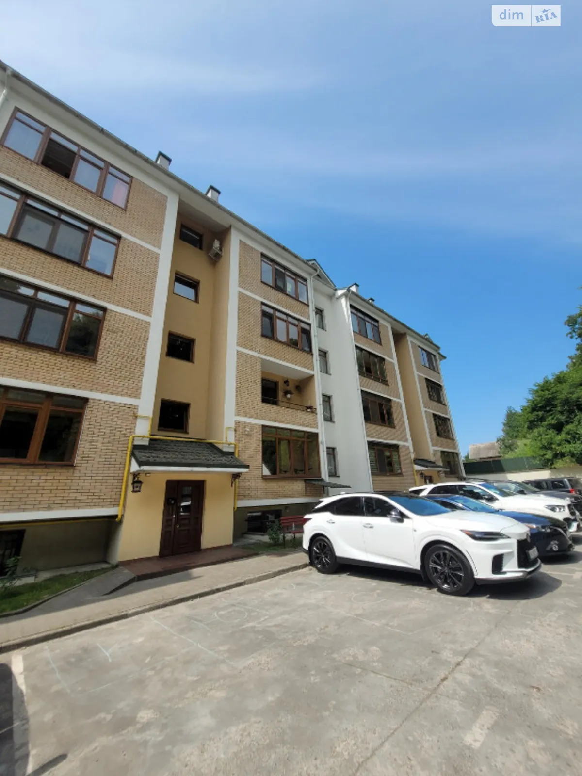 Сдается в аренду 4-комнатная квартира 156 кв. м в Львове, ул. Замарстиновская - фото 1