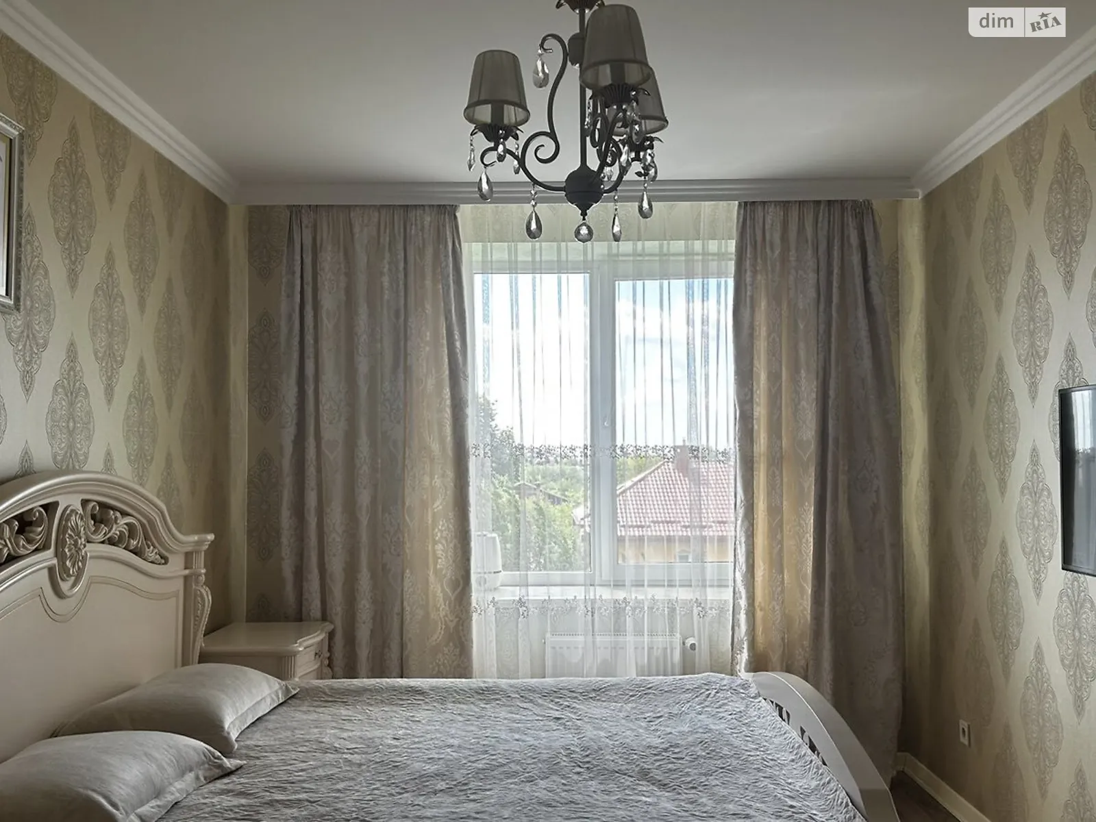 Продается 3-комнатная квартира 76 кв. м в Зубре, ул. Богдана Хмельницкого, 33А