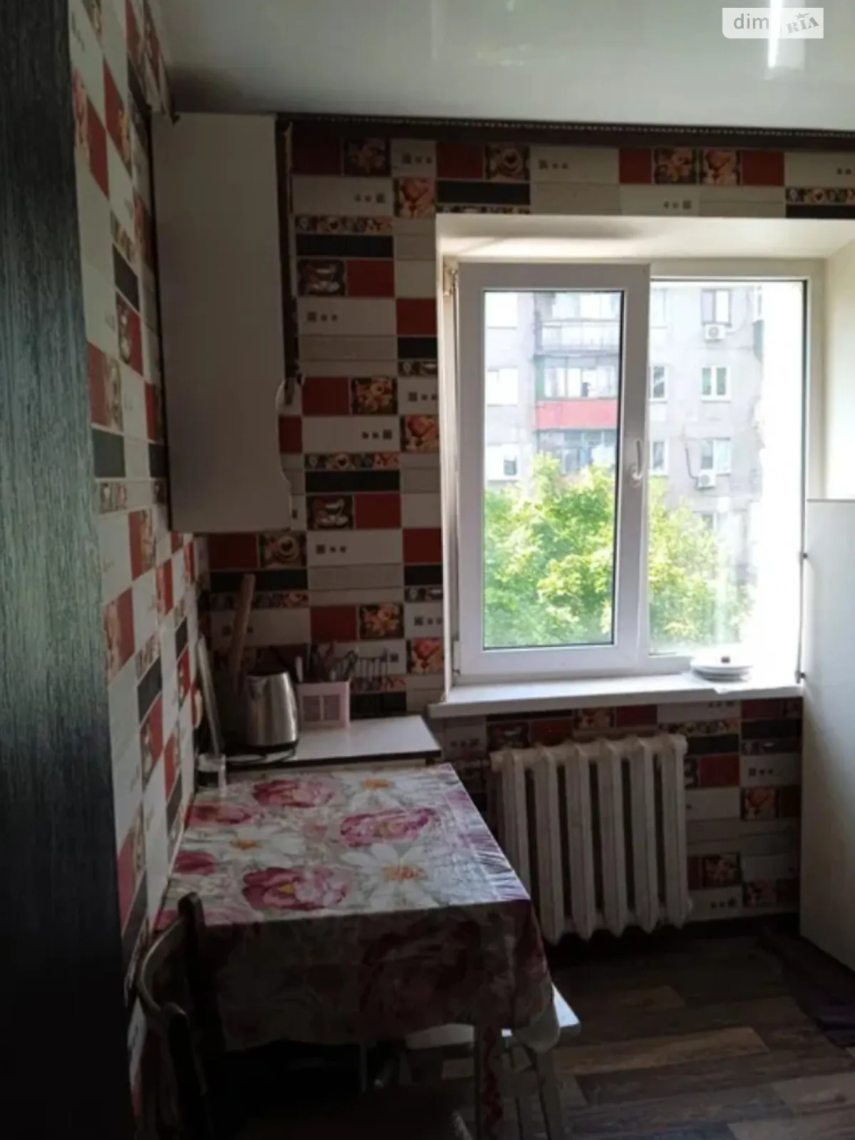Продается 3-комнатная квартира 60 кв. м в Днепре, ул. Савченко Юрия - фото 1
