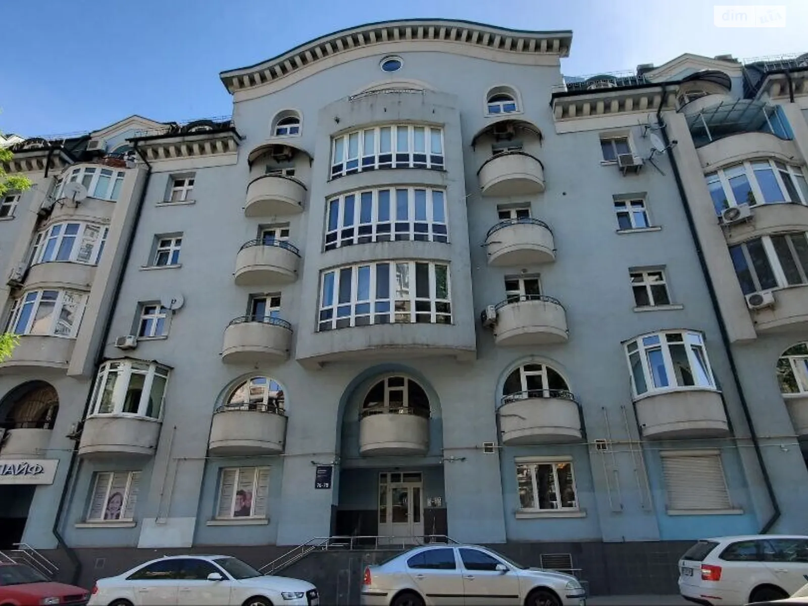 Сдается в аренду 2-комнатная квартира 80 кв. м в Киеве, ул. Александра Конисского(Тургеневская), 76