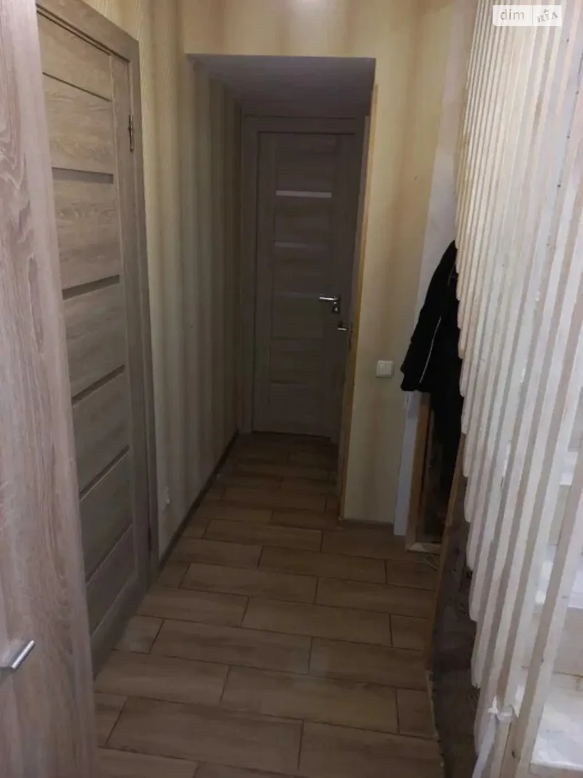 Продается 2-комнатная квартира 63 кв. м в Михайловке-Рубежовке - фото 3