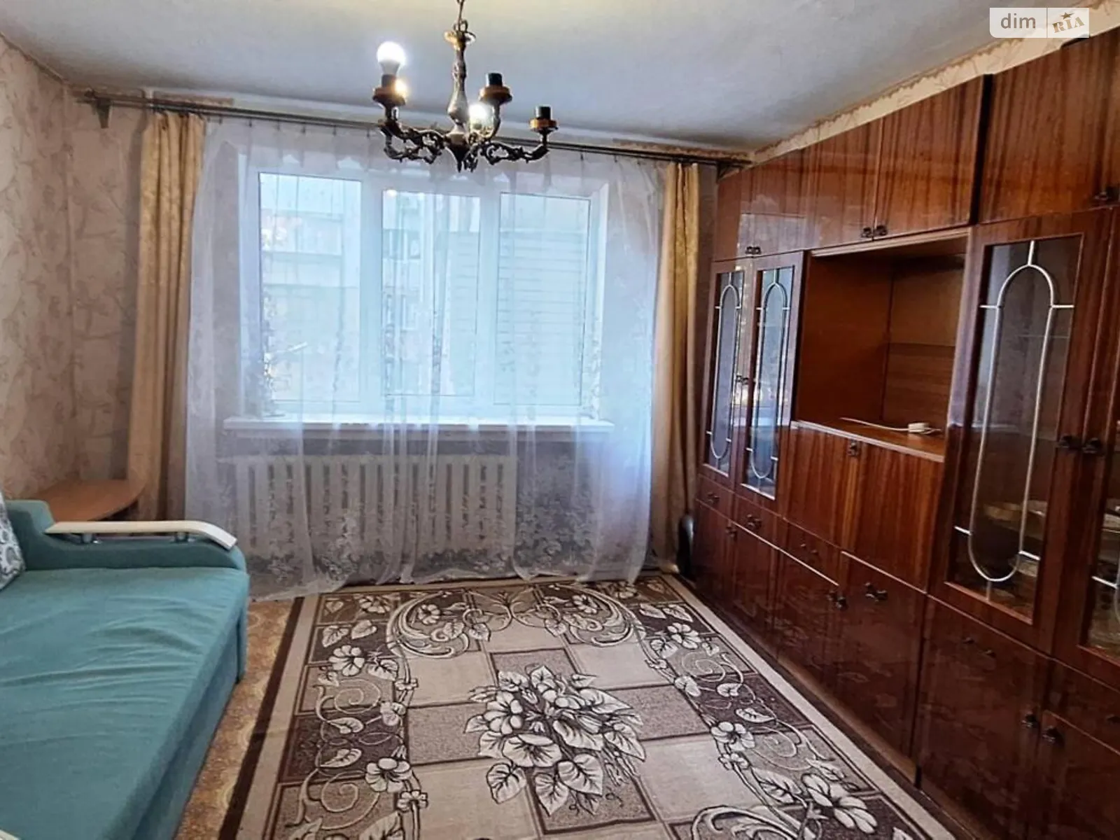 Продается 3-комнатная квартира 67.4 кв. м в Черноморске, ул. 1 Мая - фото 1