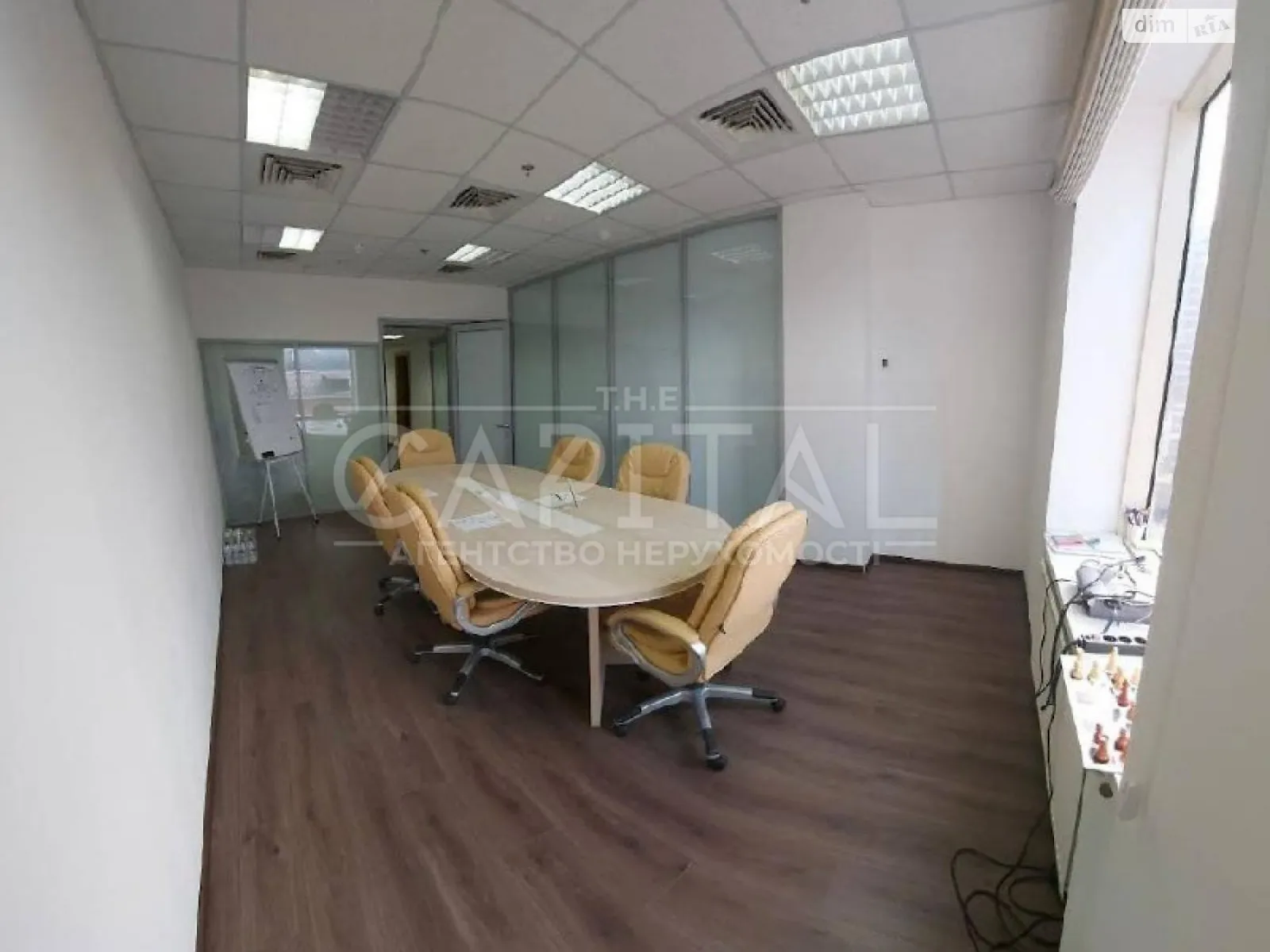 Здається в оренду офіс 204 кв. м в бізнес-центрі, цена: 3492 $ - фото 1