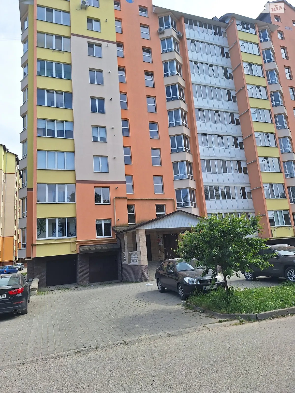 Продається 3-кімнатна квартира 84 кв. м у  - фото 2