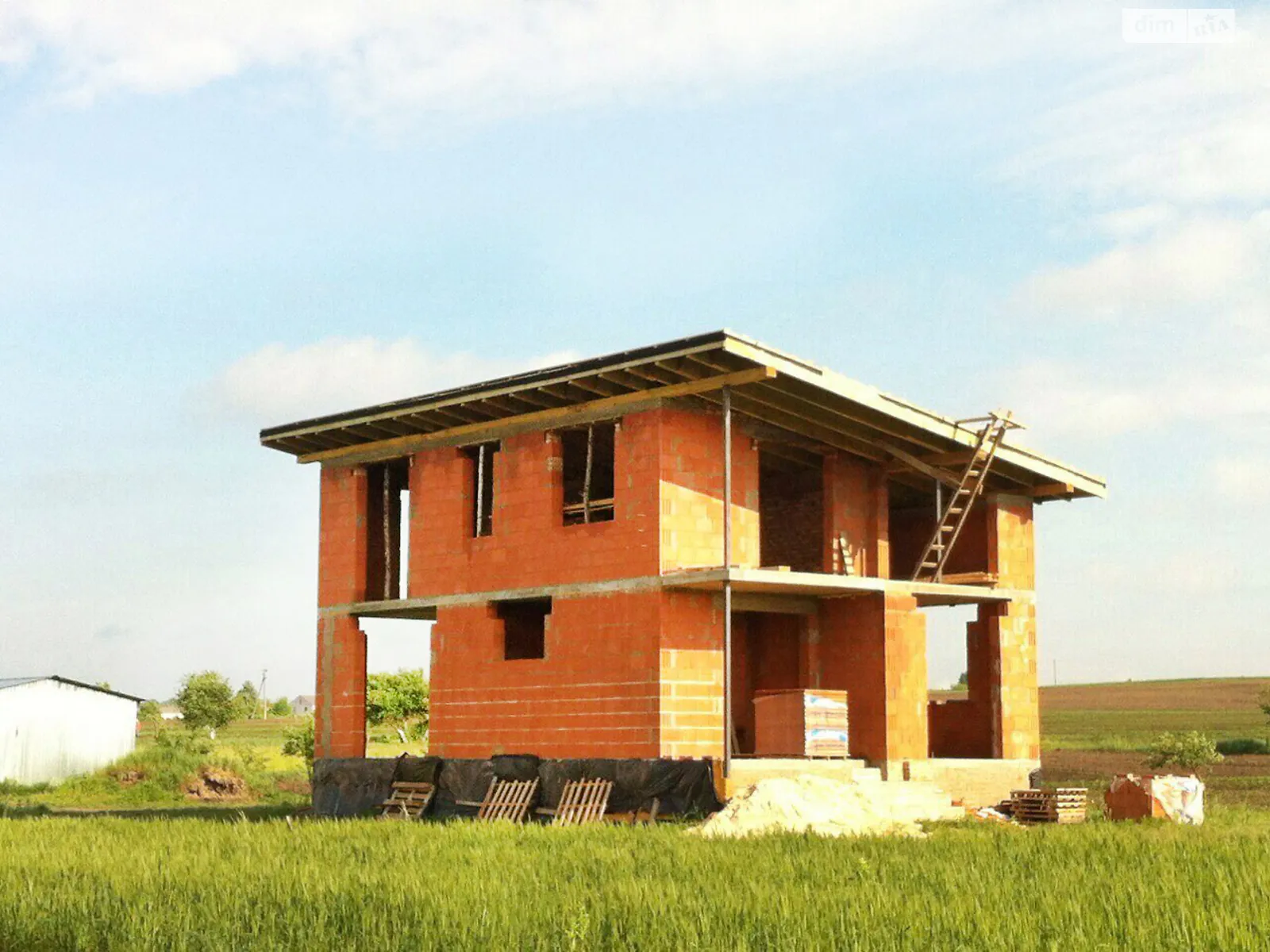 Продається будинок 2 поверховий 220 кв. м з банею/сауною, цена: 39000 $ - фото 1