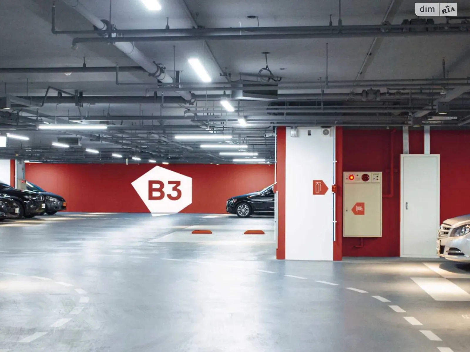 Продается подземный паркинг под легковое авто на 16 кв. м, цена: 660000 грн - фото 1
