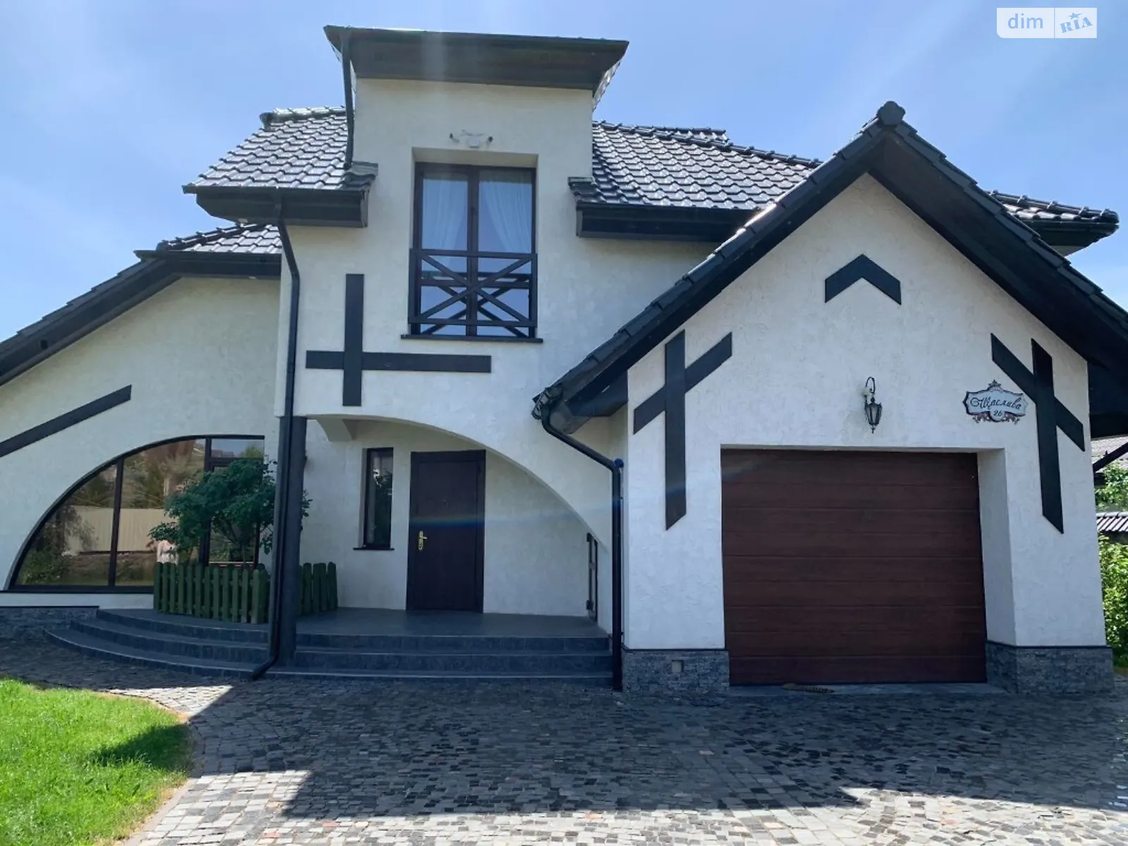 Продається будинок 2 поверховий 200 кв. м з гаражем, цена: 310000 $ - фото 1