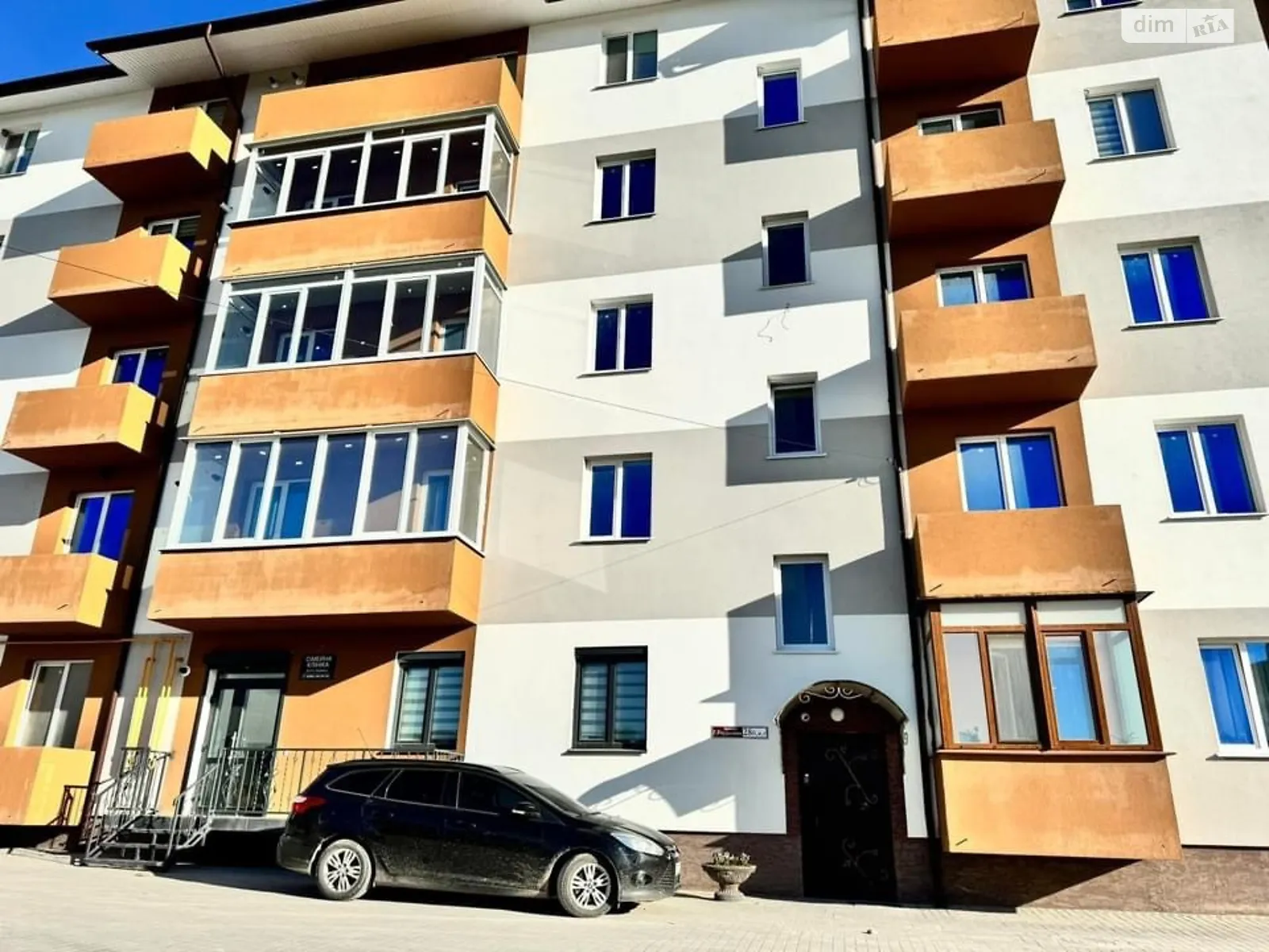 Продається 2-кімнатна квартира 53 кв. м у Кременці - фото 1