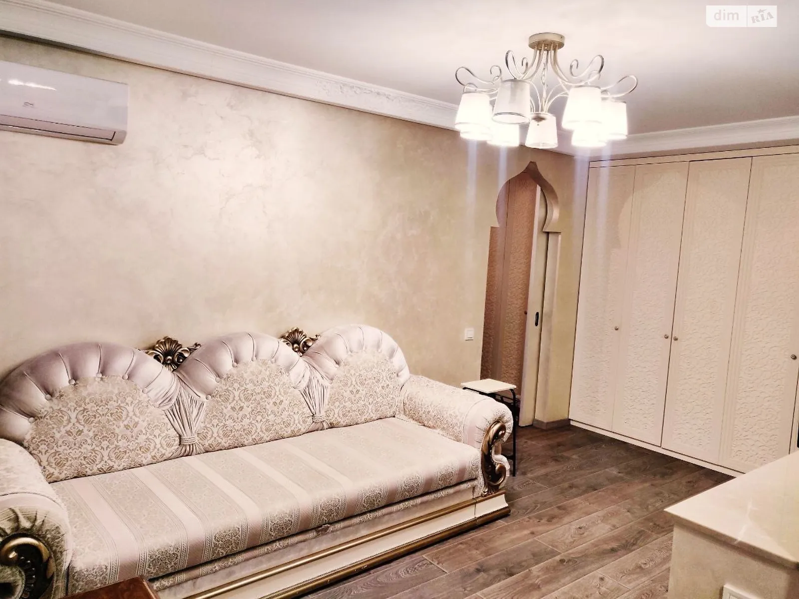 Продается 2-комнатная квартира 43 кв. м в Днепре, ул. Рогалева, 16А - фото 1