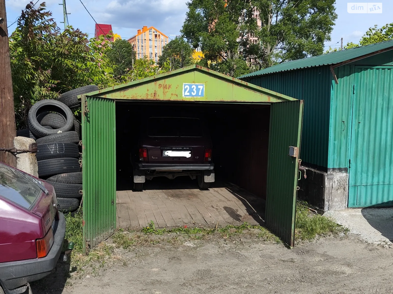 Здається в оренду окремий гараж під легкове авто на 11 кв. м, цена: 2300 грн