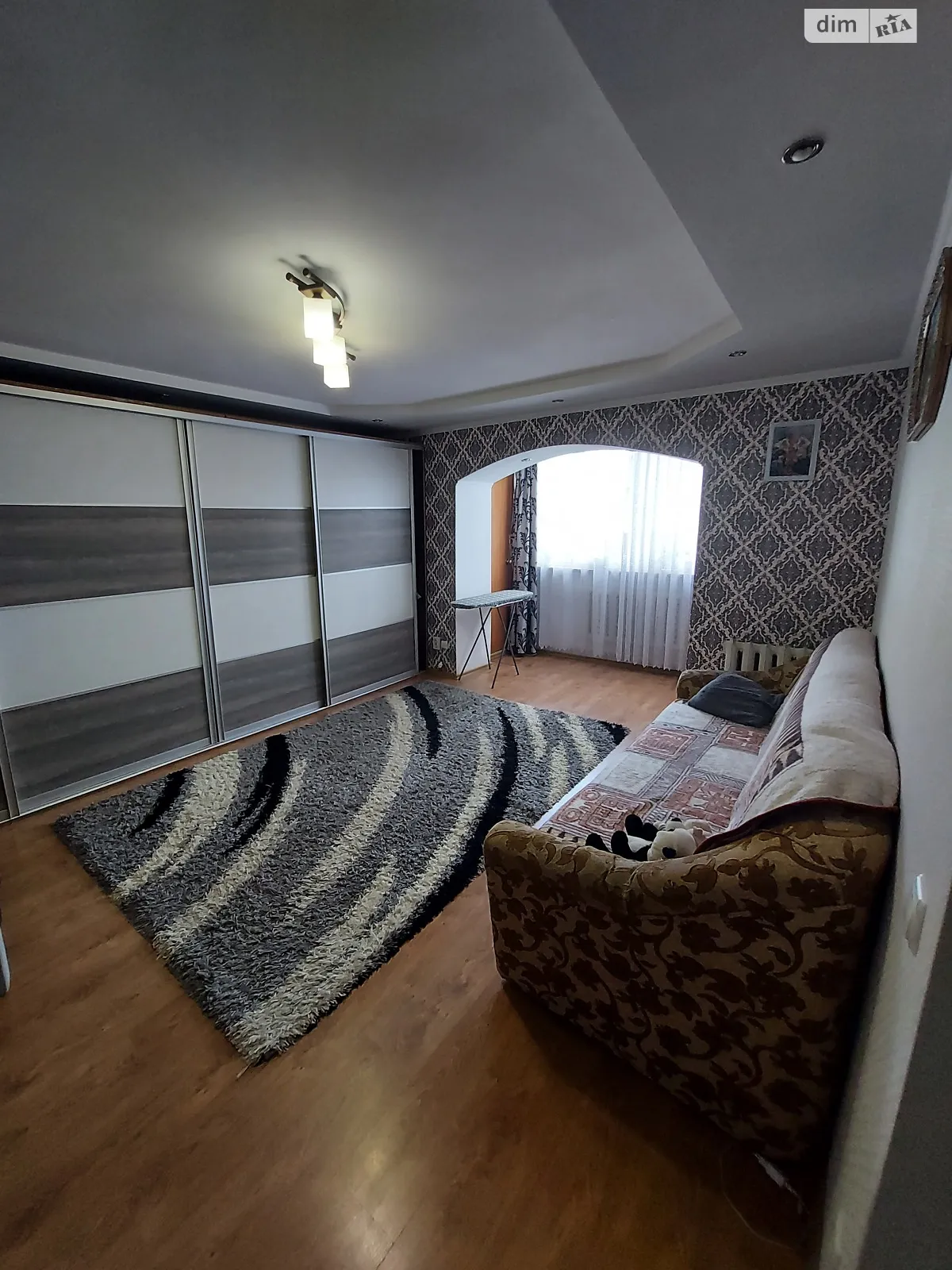 Продается 1-комнатная квартира 43 кв. м в Пустомытах - фото 3