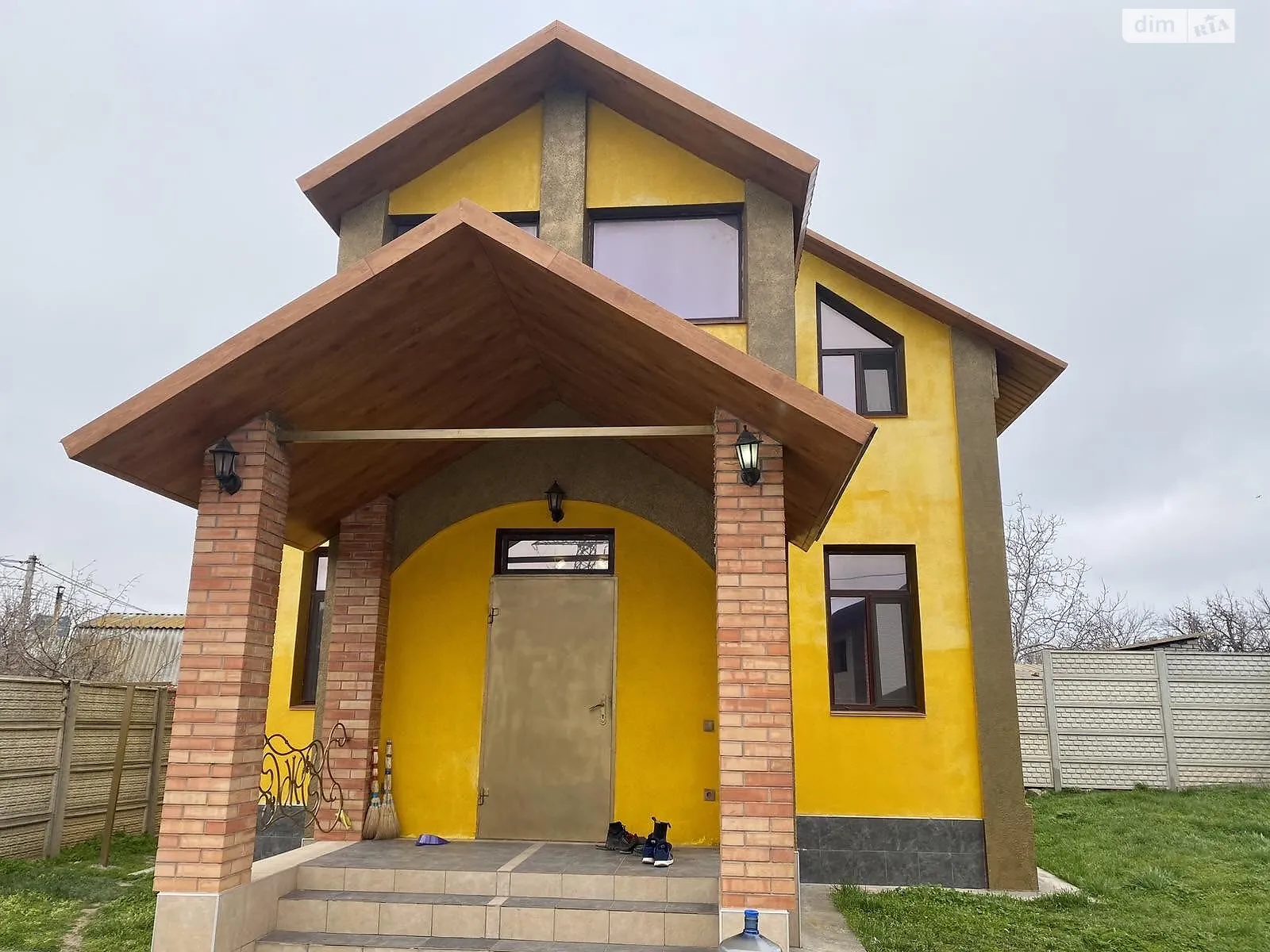 Сдается в аренду дом на 2 этажа 140 кв. м с садом, цена: 40000 грн - фото 1