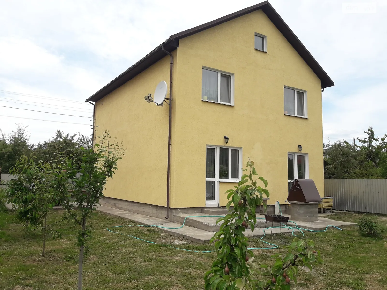 Продается дом на 2 этажа 130 кв. м с гаражом, цена: 155000 $ - фото 1