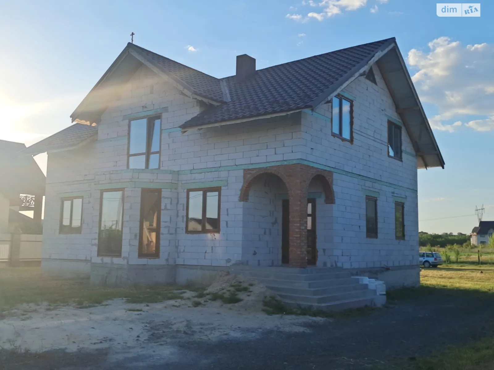 Продается дом на 2 этажа 225 кв. м с террасой, цена: 142000 $ - фото 1