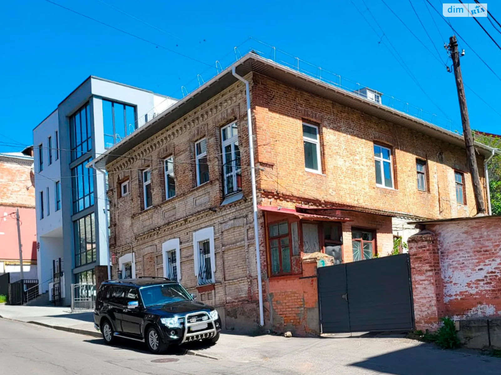Продається частина будинку 102 кв. м з гаражем, цена: 160000 $ - фото 1