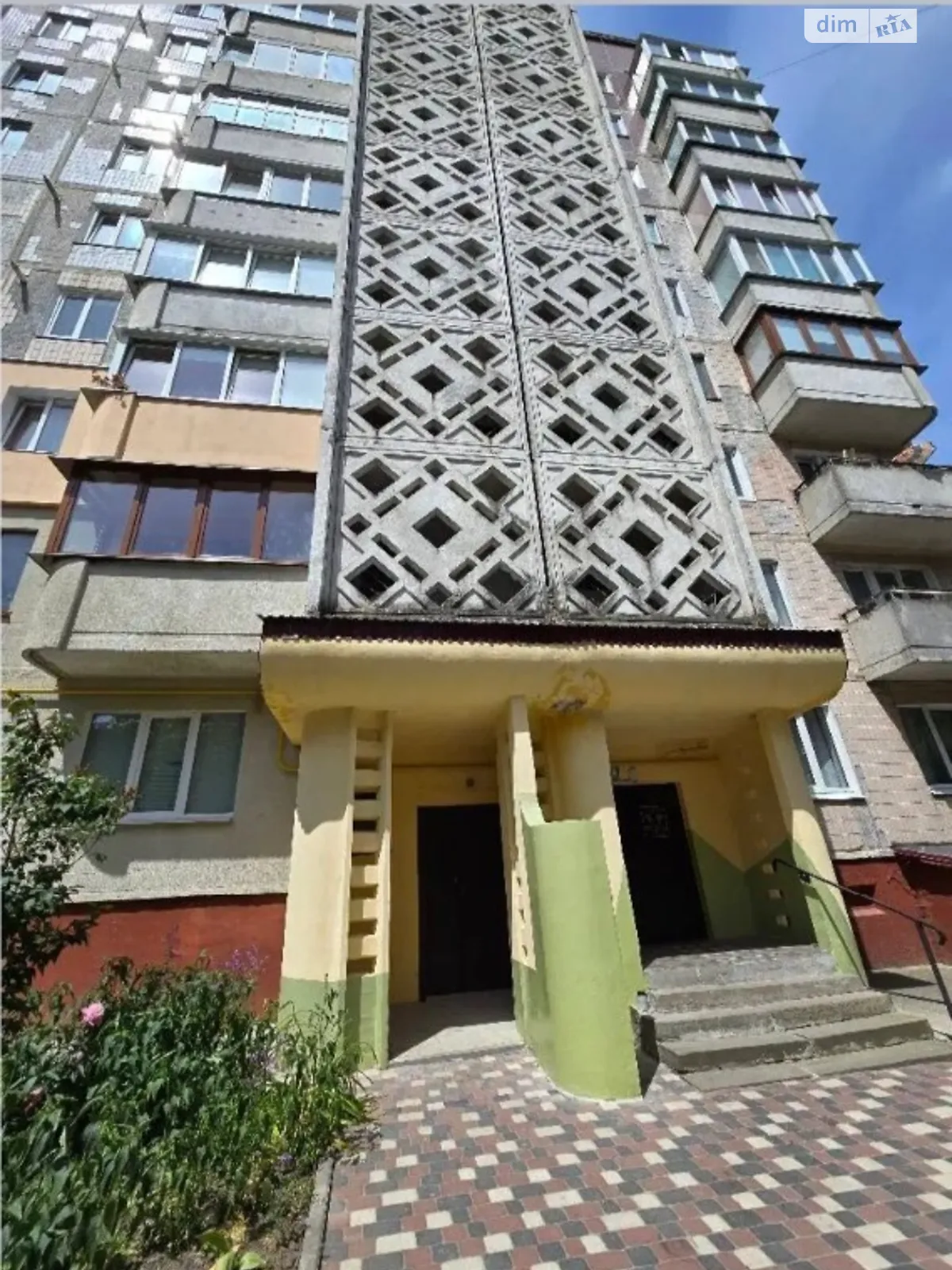 2-комнатная квартира 50 кв. м в Тернополе, ул. 15-го Апреля - фото 1