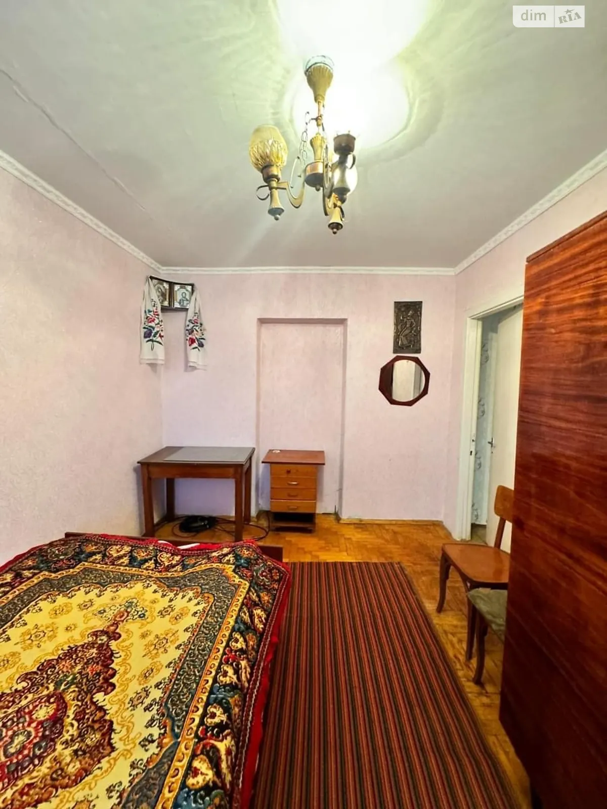 Продается 3-комнатная квартира 59 кв. м в Кременце - фото 3