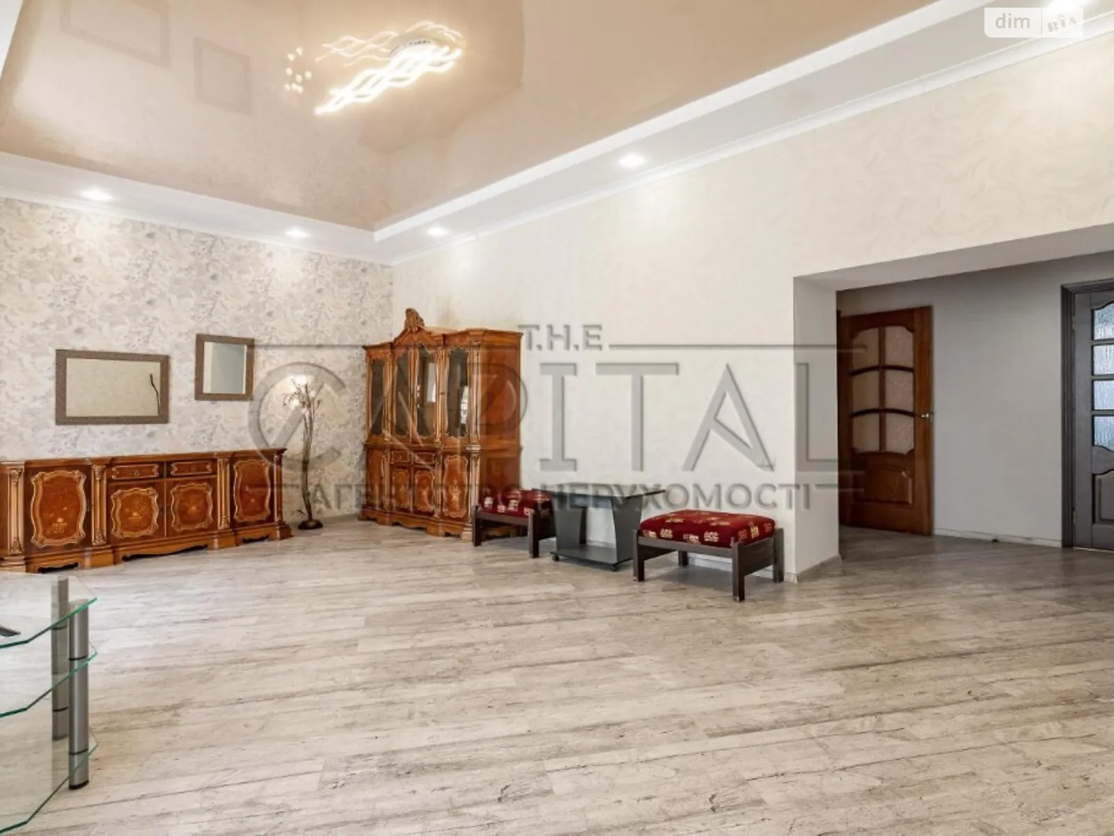 Сдается в аренду офис 512 кв. м в бизнес-центре, цена: 3200 $ - фото 1