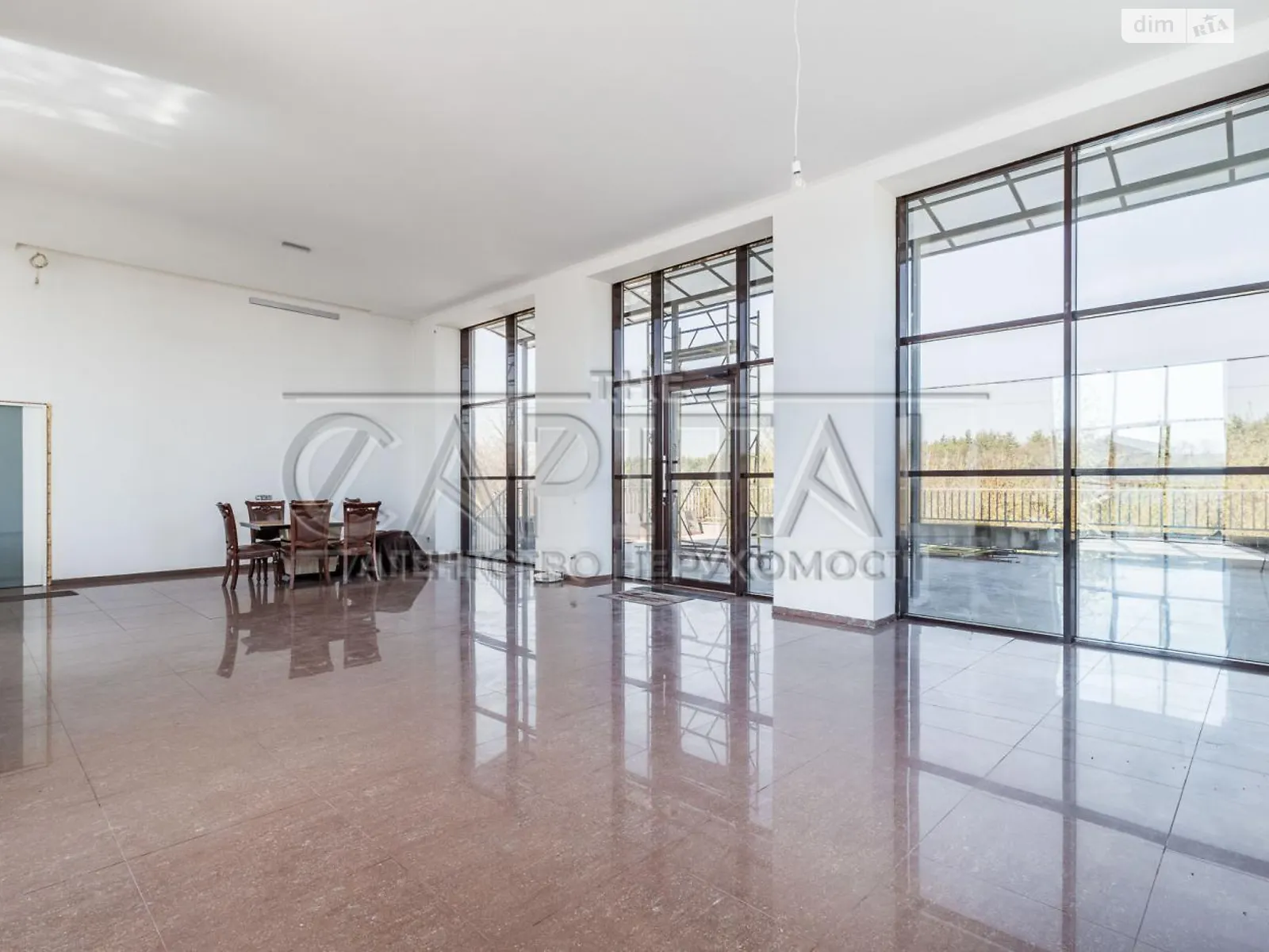 Продается дом на 3 этажа 420 кв. м с балконом, цена: 350000 $ - фото 1