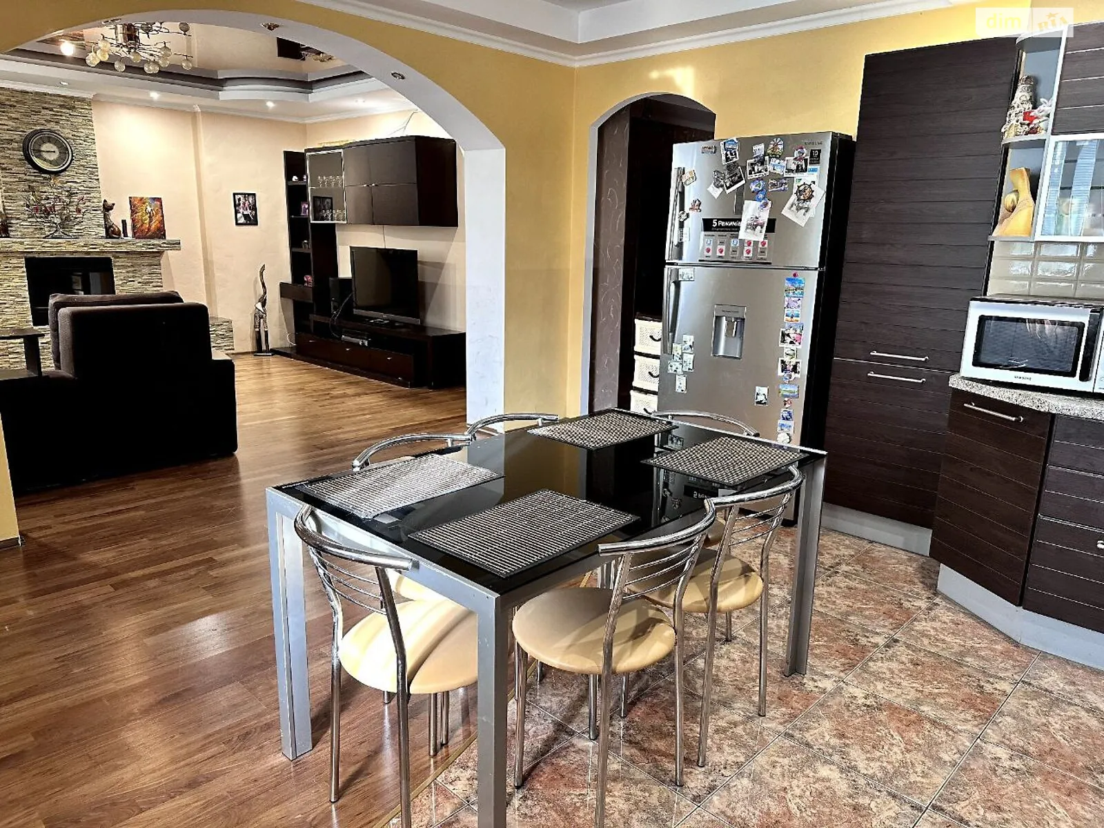 Продается 3-комнатная квартира 111 кв. м в Киеве, ул. Александра Мишуги, 8 - фото 1