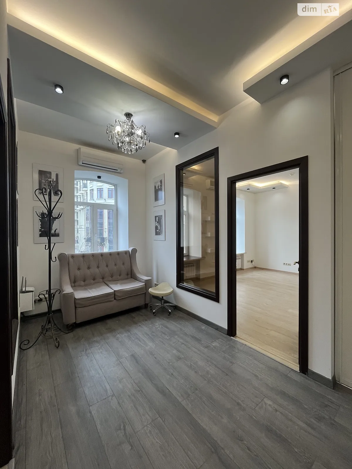 Продается объект сферы услуг 76 кв. м в 2-этажном здании, цена: 93000 $ - фото 1