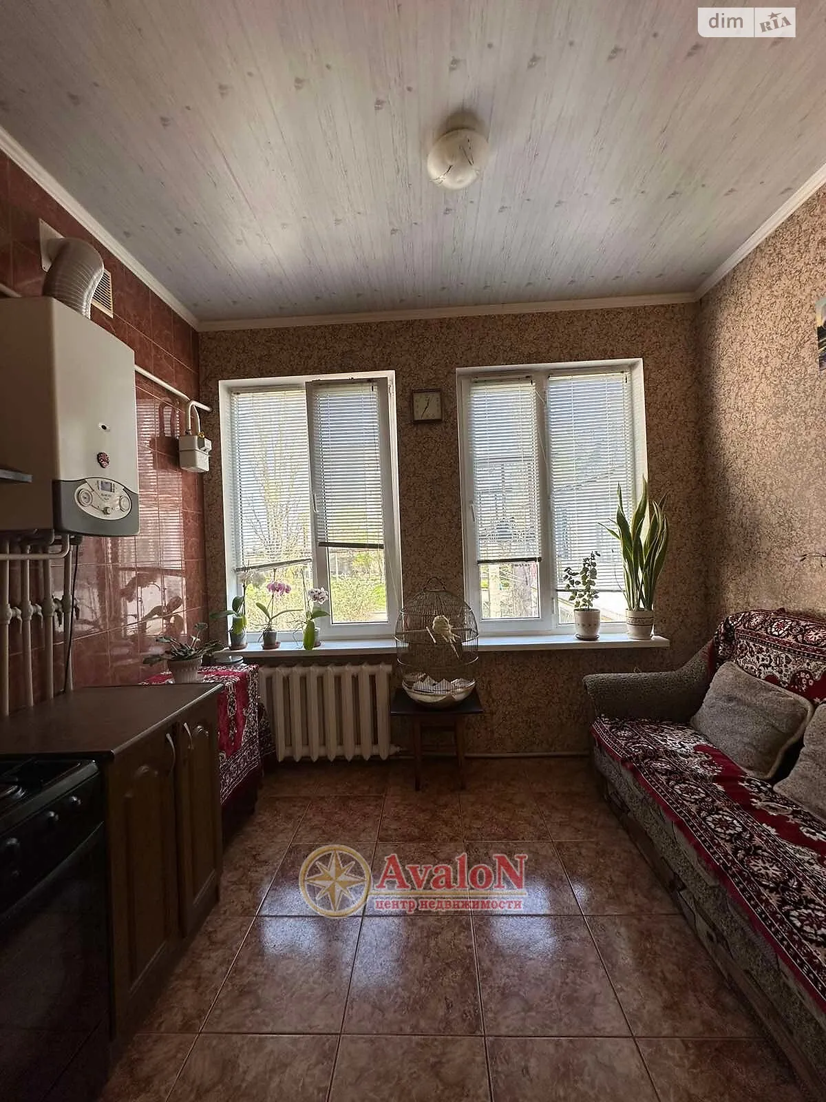 Продается 3-комнатная квартира 81 кв. м в Одессе, ул. Красная, 2 - фото 1