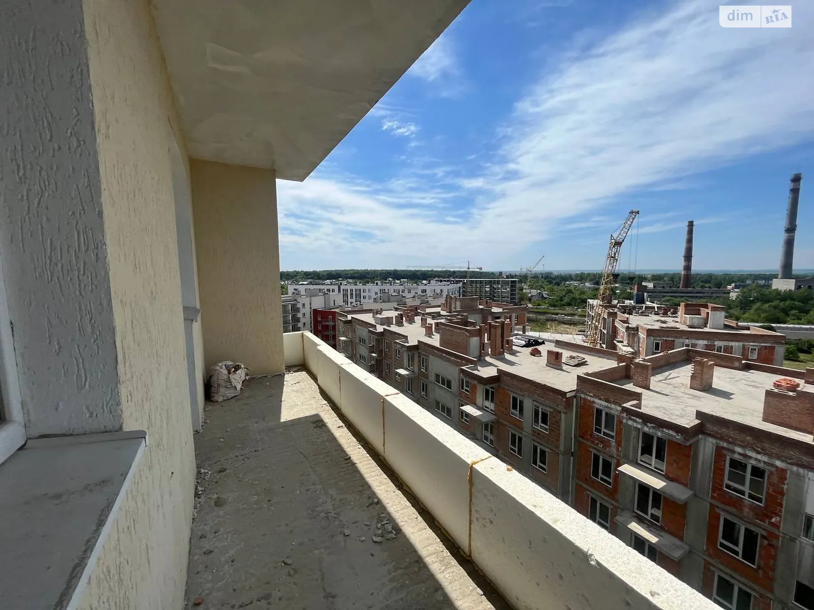 Продается 3-комнатная квартира 80 кв. м в Горишнем, ул. Бережанская, 18 - фото 1