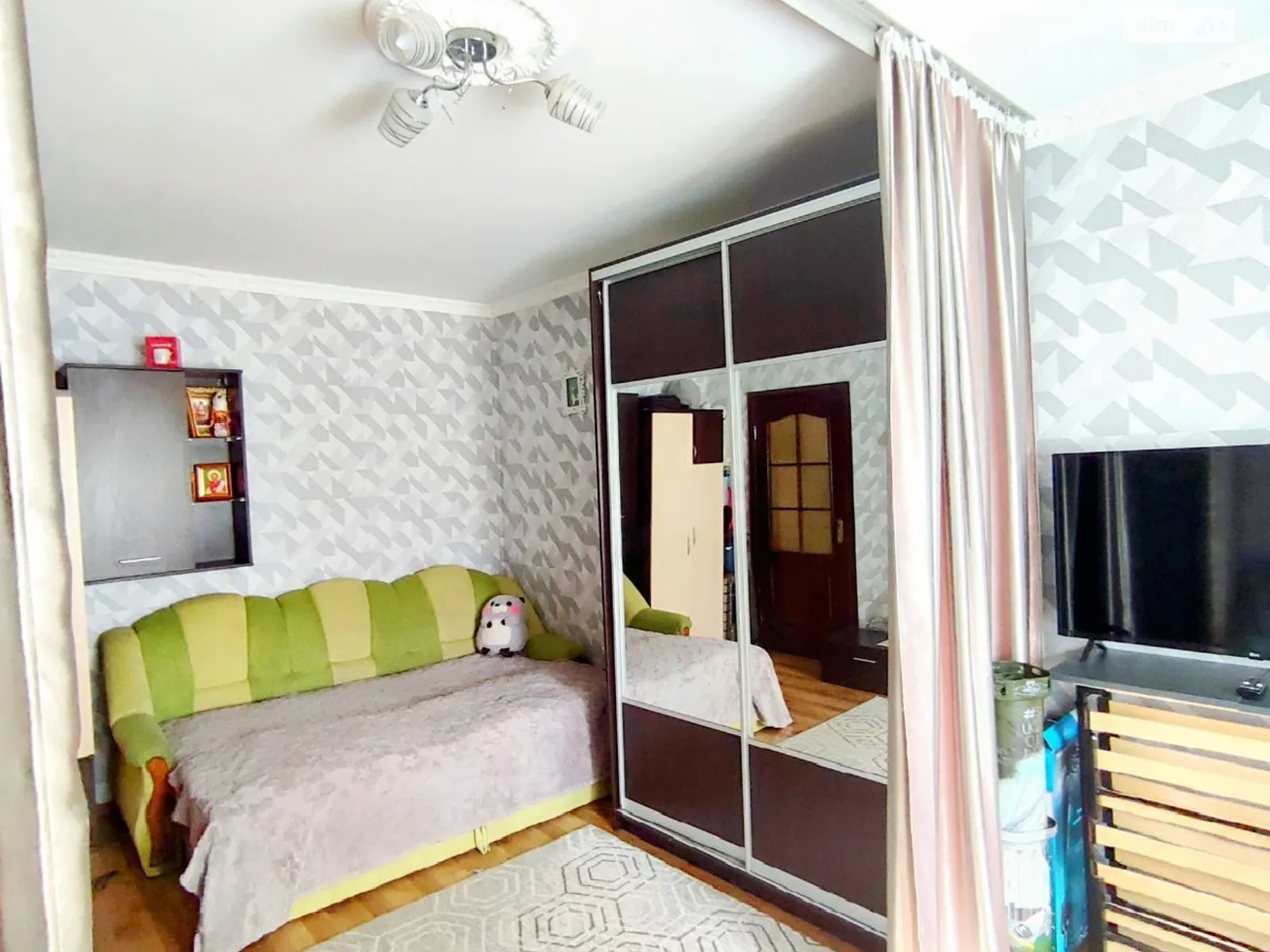Продается 1-комнатная квартира 36 кв. м в Киеве, ул. Рональда Рейгана(Теодора Драйзера), 11А - фото 1