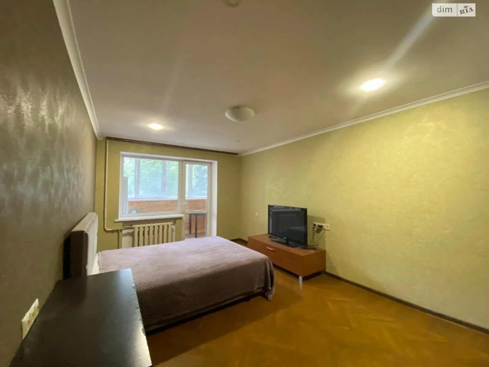 Продается 3-комнатная квартира 78 кв. м в Днепре, пер. Джинчарадзе, 1 - фото 1