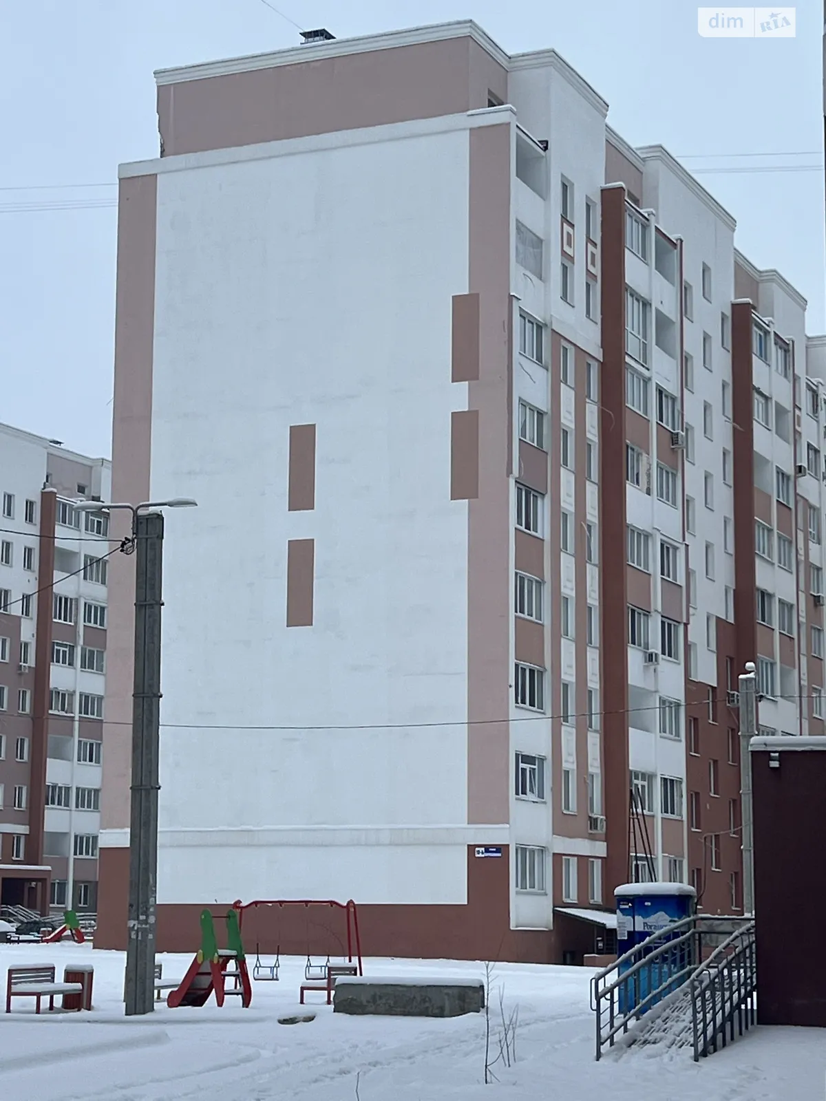 Продается 1-комнатная квартира 37 кв. м в Харькове, ул. Академика Барабашова, 12 - фото 1