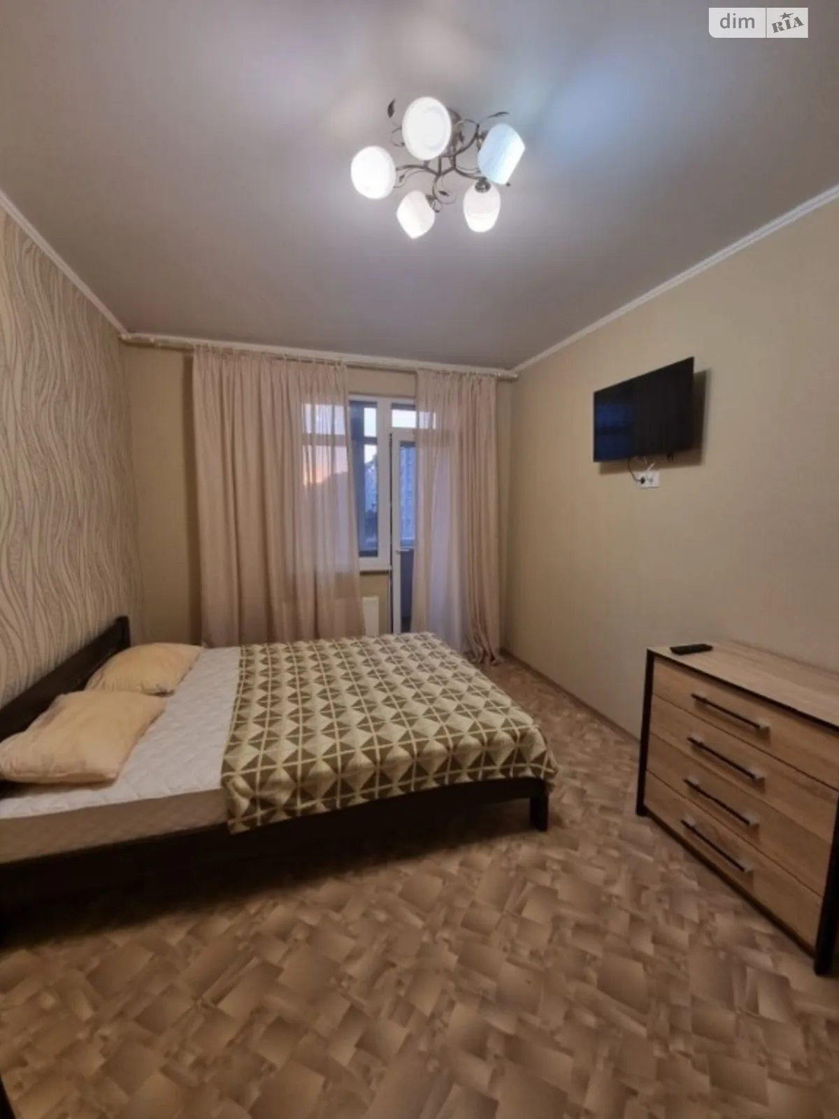 Продается 1-комнатная квартира 41 кв. м в Одессе, ул. Академика Сахарова, 3А - фото 1