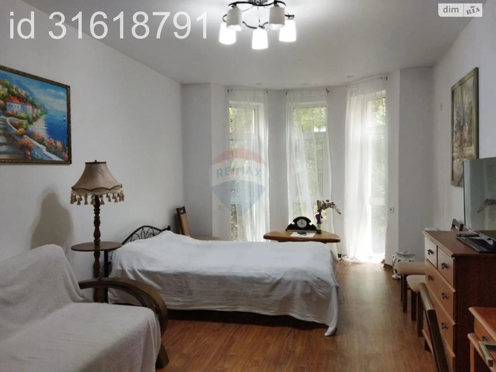 Продается 1-комнатная квартира 48 кв. м в Киеве, ул. Дегтярная, 29 - фото 1