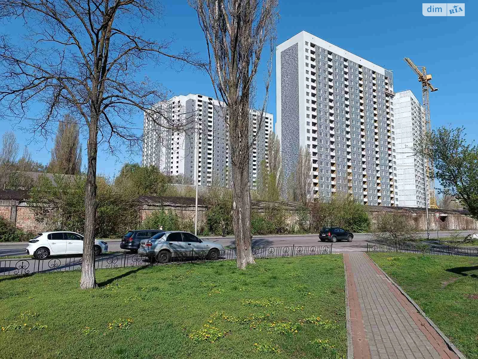Продается 1-комнатная квартира 47 кв. м в Киеве, ул. Коноплянская, 22А - фото 1