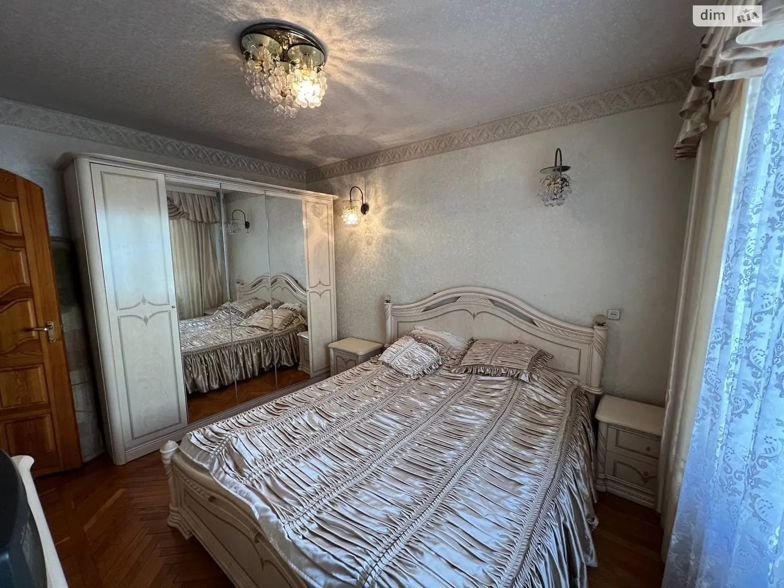 Продается 3-комнатная квартира 72.1 кв. м в Белой Церкви, вул. Людмилы Павличенко - фото 1